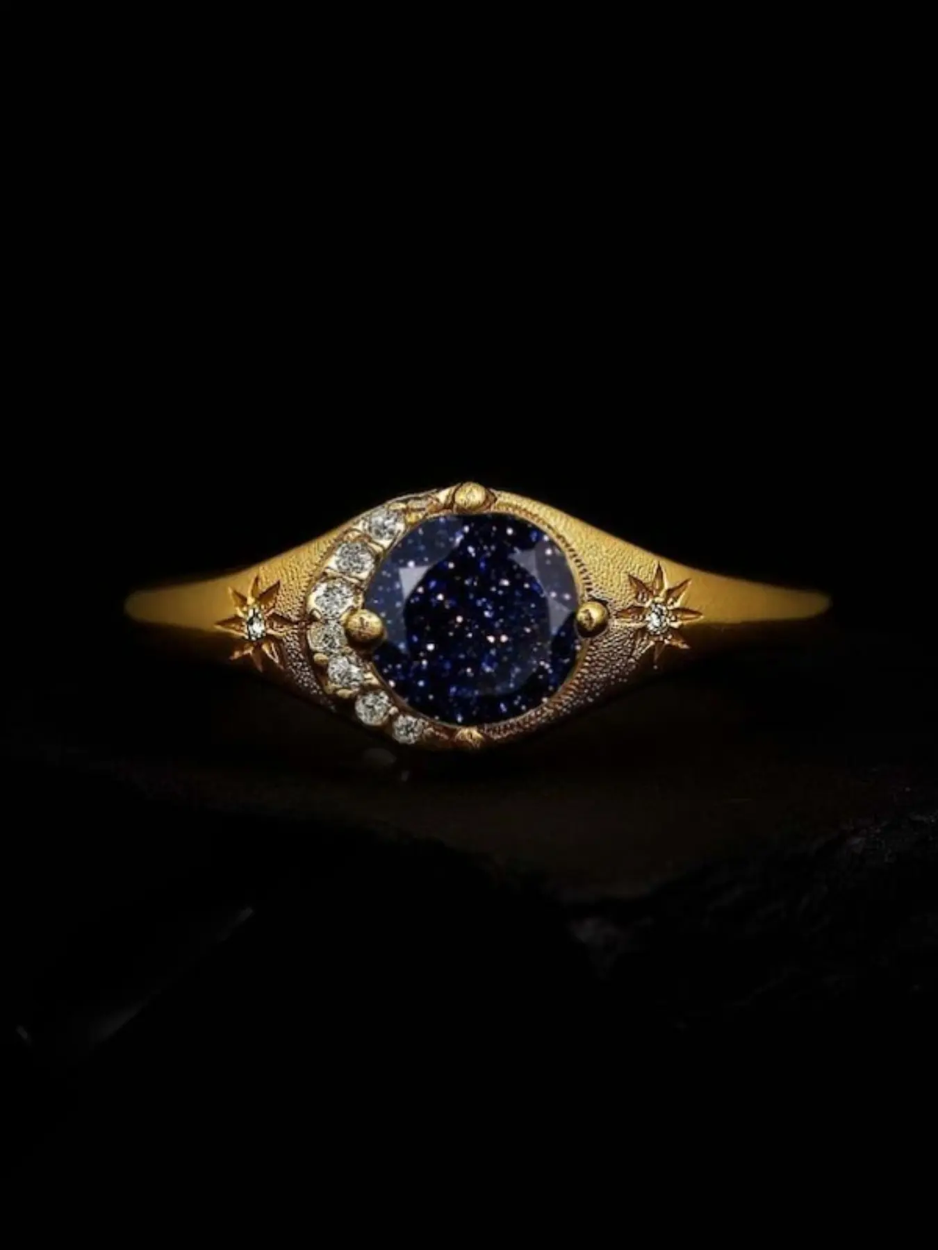 Vintage Golden Plated Starry Sky Blue Sandstone Ring for Women, Celestial Star Diamond Accent Engagement Ring, Gothic Victorian Statement Jewelry Gift Wedding Ceremonies, Fashionable Jewelry