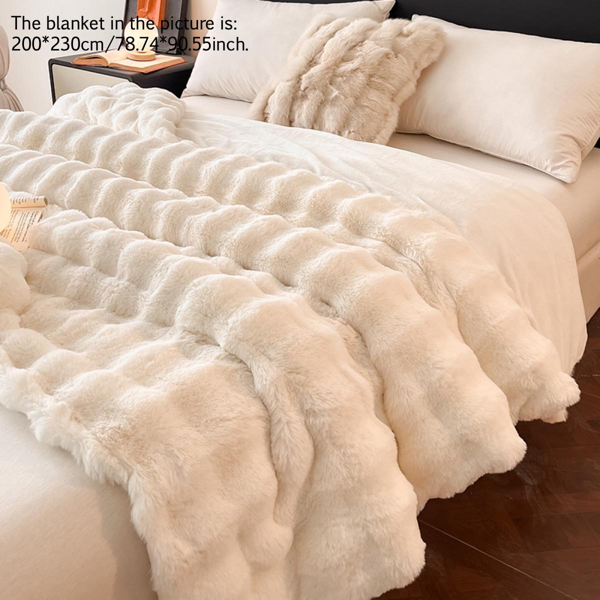 Solid Color Faux Rabbit Fur Blanket, 1 Count Comfy Skin-friendly Warm Throw, Room Accessories, Bedding Supplies for Home Bedroom Living Room Dormitory, Fluffy Blanket