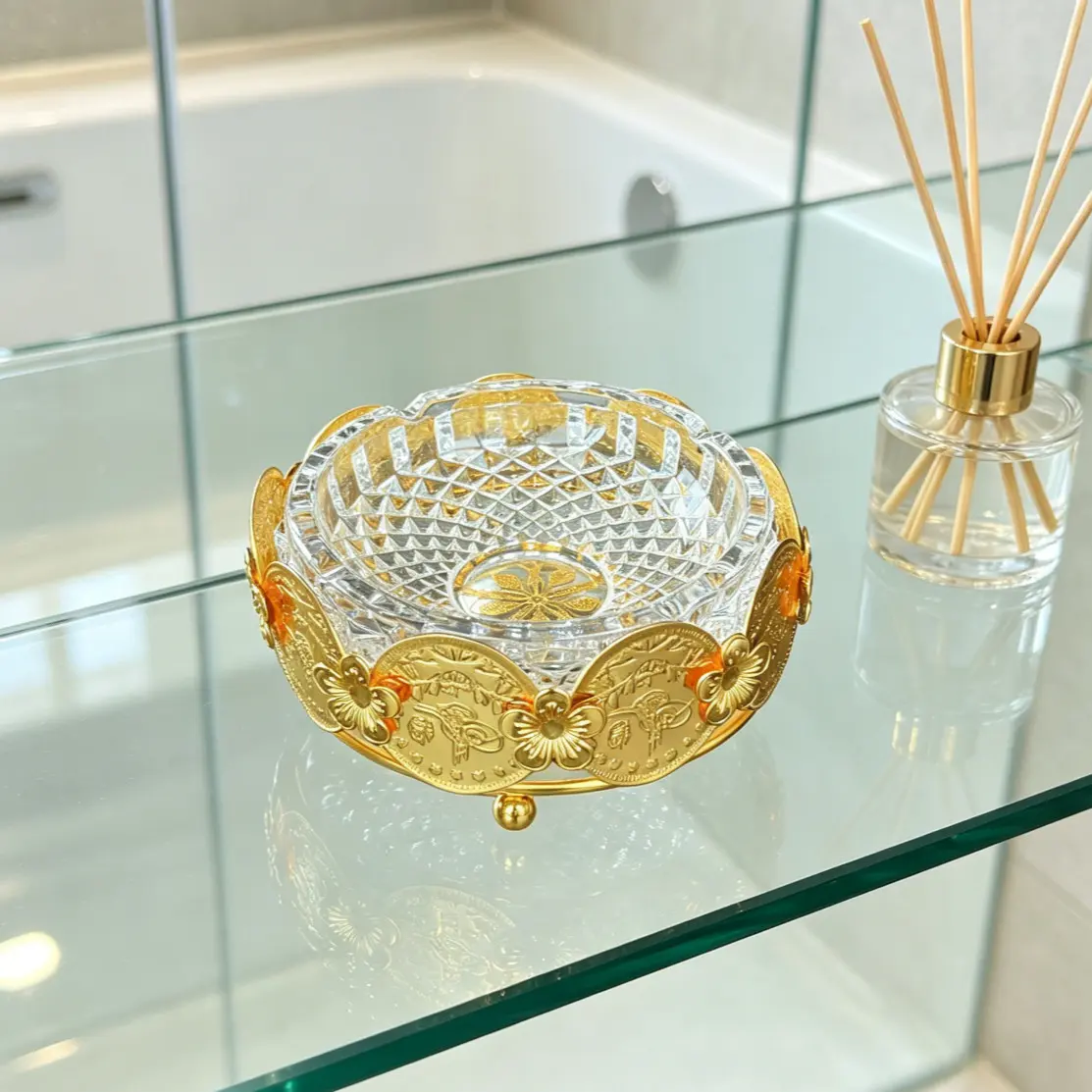 Round Glass Ashtray, Unique Vintage Luxury Style, Diamond Cut Crystal with Embossed Floral Bird, Metal Frame, Home Bathroom Decor, Versatile Placement, Glass Material