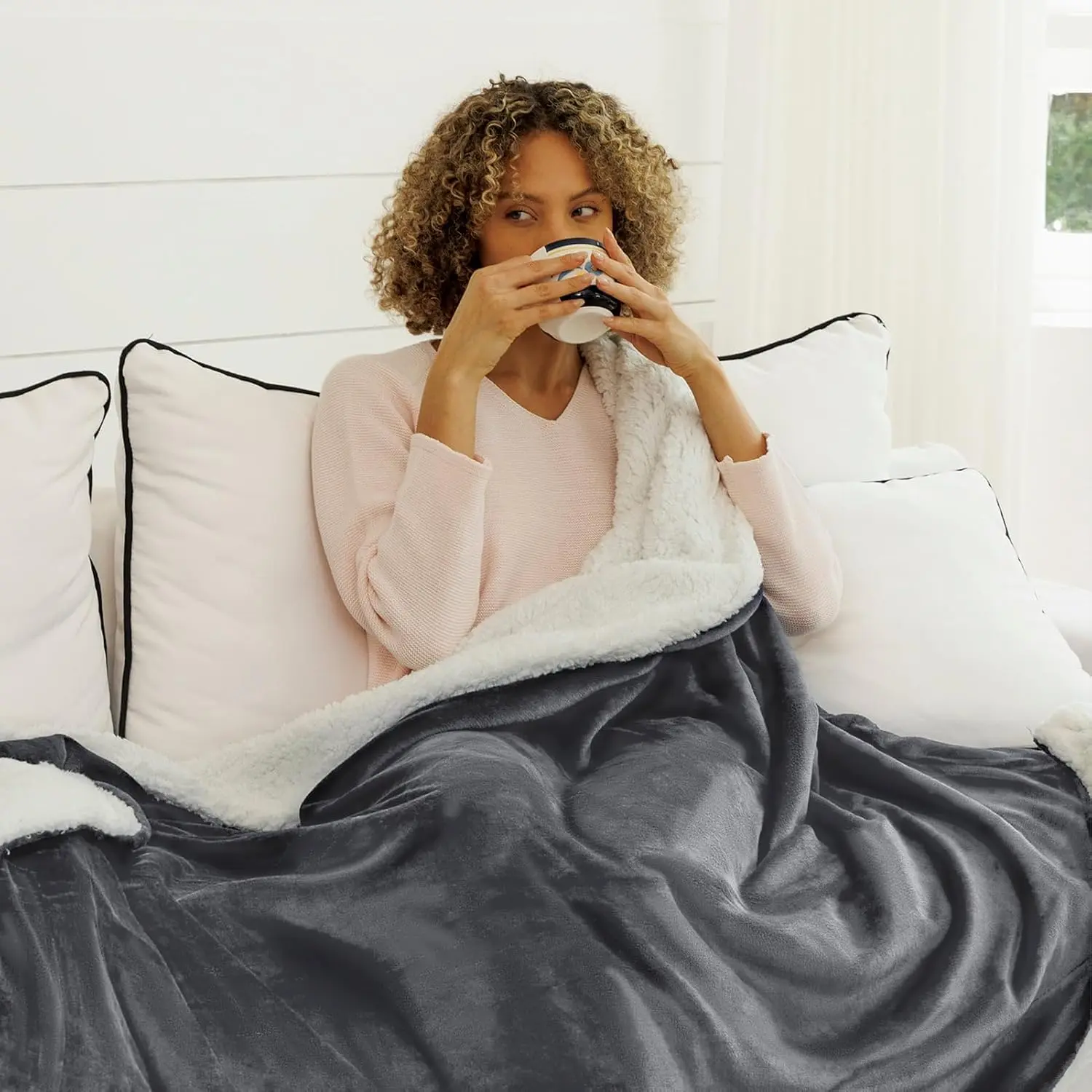 Reversible Sherpa-Fleece Blanket - Classic Solid Colors, Soft Flannel Fleece Throw, Cozy Warm Double-Sided Plush Blanket for Sofa and Bed