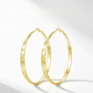 3D Rhombic Cut Hoop Earrings for Women, Thick 2.5μm 18K Gold Plated Statement Large Circle Hoops, Non Tarnish Hypoallergenic Lightweight Textured Big Loop Earrings, 4 Sizes 40-70mm Minimalist Trendy Jewelry Gift for Daily Party Vacation Outfit Matching