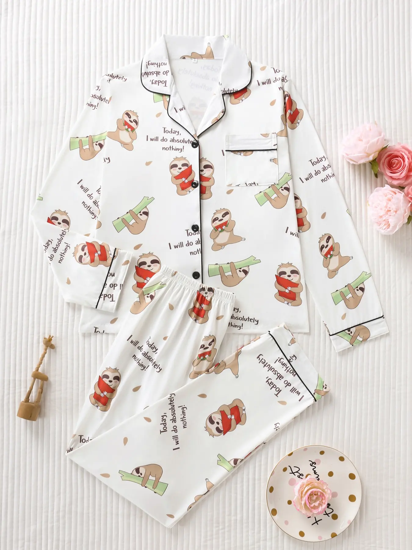 Two-Piece Cartoon Sloth Pajama Set for Women, Soft Comfortable Fabric, Loose Fit Long Sleeve Top and Pants, Cute Lazy Home Wear Loungewear, Lounge Pajamas