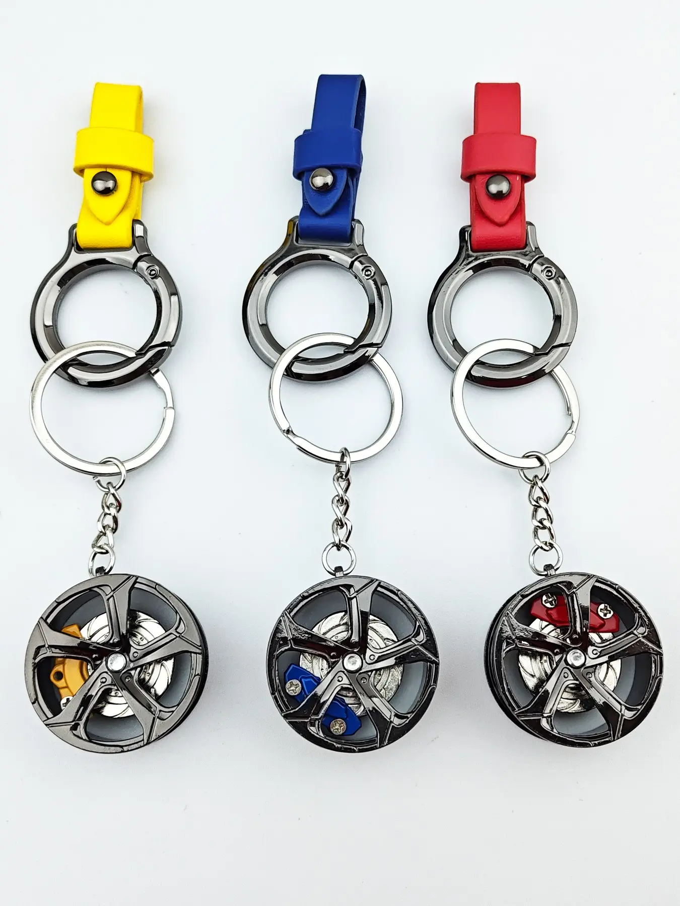Creative Colorful Car Replica Keychain, Rotating Blade Brake Rims, PU Leather Quick-Release, Zinc Alloy Short Car Key Chain, Gift for Men and Women