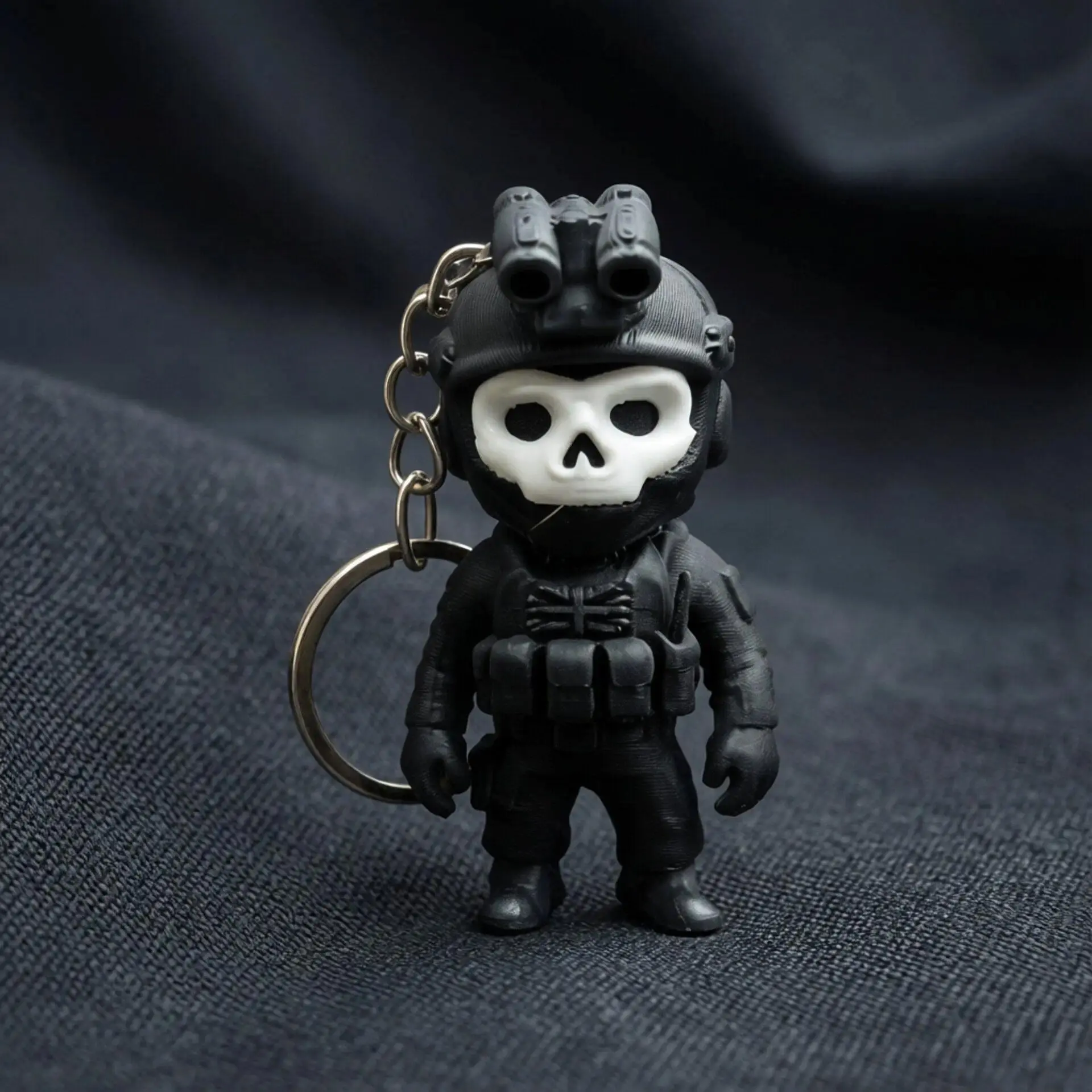 Cute Ghost Call of Duty 3D Printed Keychain with O-Shaped Buckle, Polyester Backpack Accessory, Novelty Toy Keyring for Anime Fans