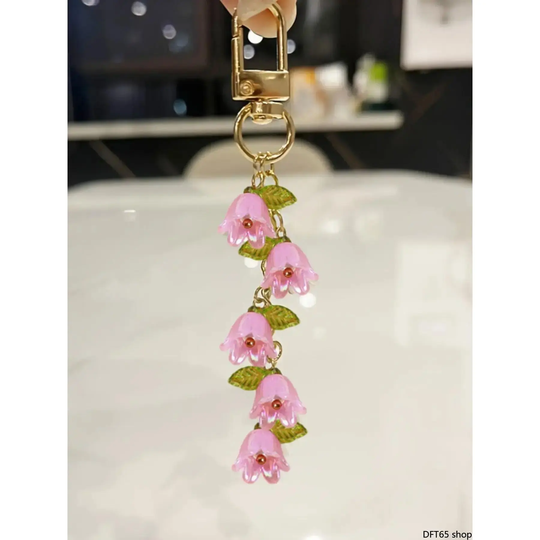 Beaded Lily Of The Valley Floral Pendant Keychain, Soft Tassel Detail Delicate Ornament, Women's Bag Charm - Birthday Gift Ideas, Accessory Decor, Handbag Charm, Multiple Uses for Backpack, Car Keys, Daily Bag Hardware, Synthetic Beads