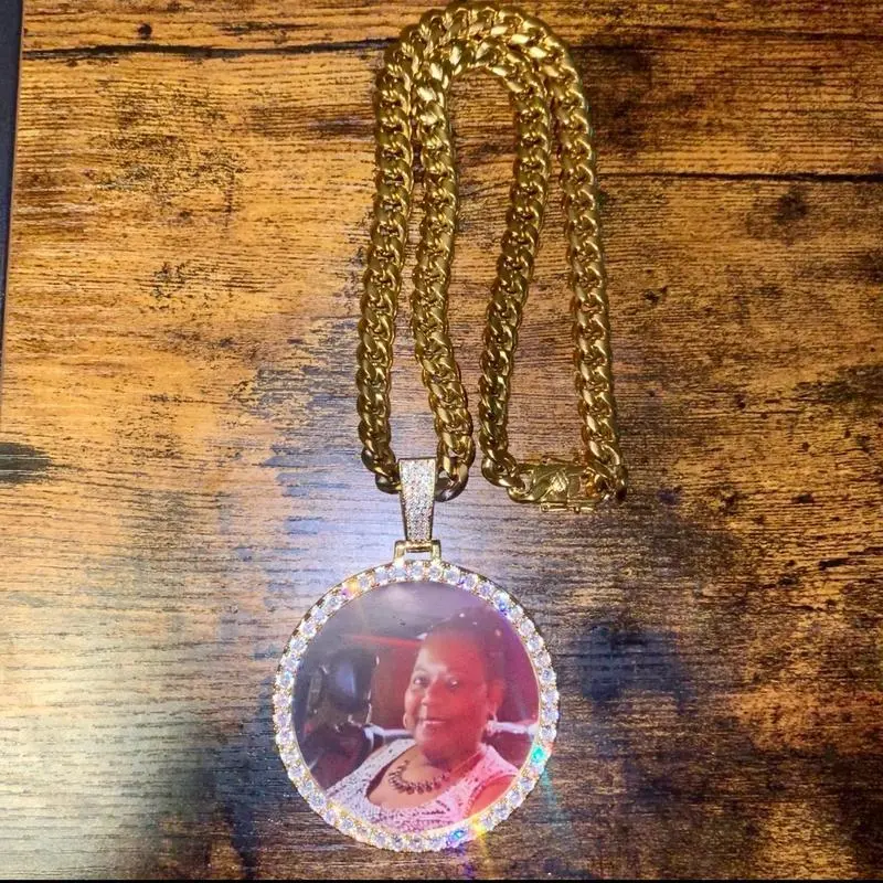 IH Iced Out Custom Photo Round Medallion Pendant Necklace Cuban Link Chain 18K Gold Plated Natural Sri Lanka Zircon Hip Hop Men Gift