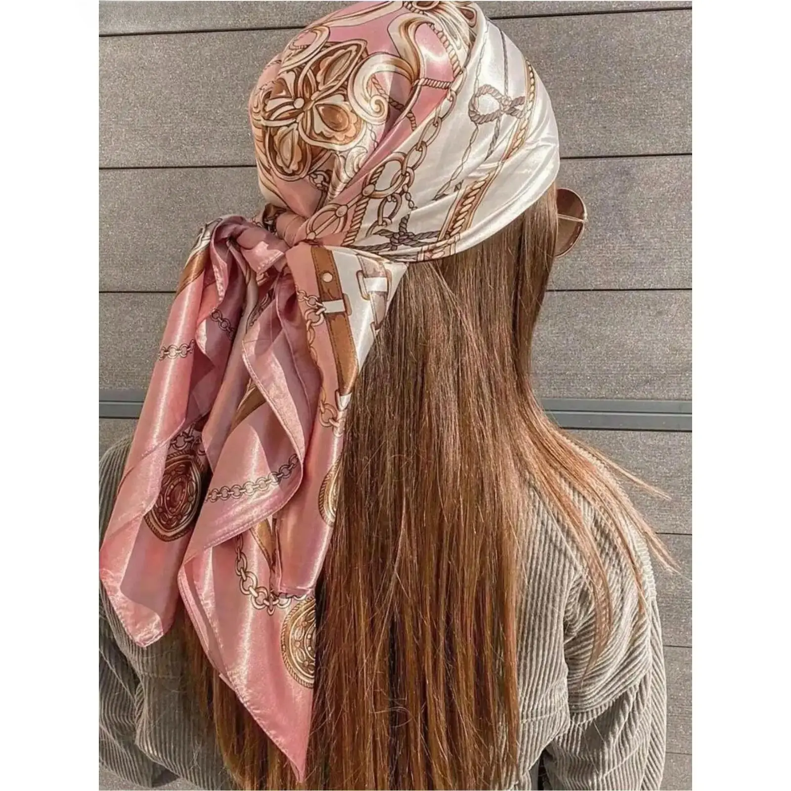 Pink Satin Chain Print Square Scarf Boho Style Lightweight Headband Versatile Neck Wrap Bandana Fashion Women's Accessory Multi-use Hair Scarf for Daily Casual Vacation Travel Styling