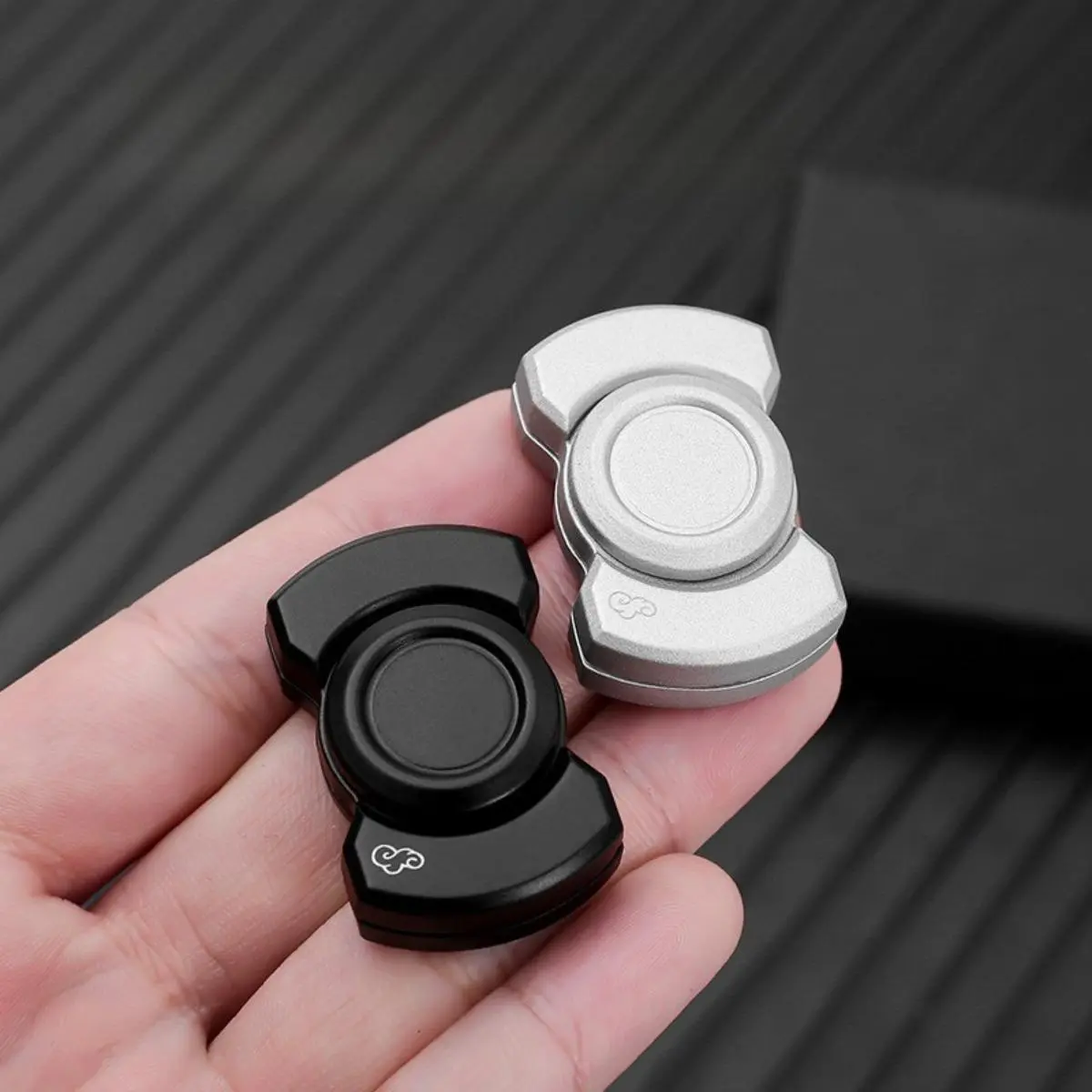 Unisex Metal EDC Finger Spinner Hand Strengthener - Compact Rotating, Click Press Pocket Accessory, Multi-Mode Fingertip Control, Portable Indoor-Outdoor Desk Gadget for Travelers, Office Use