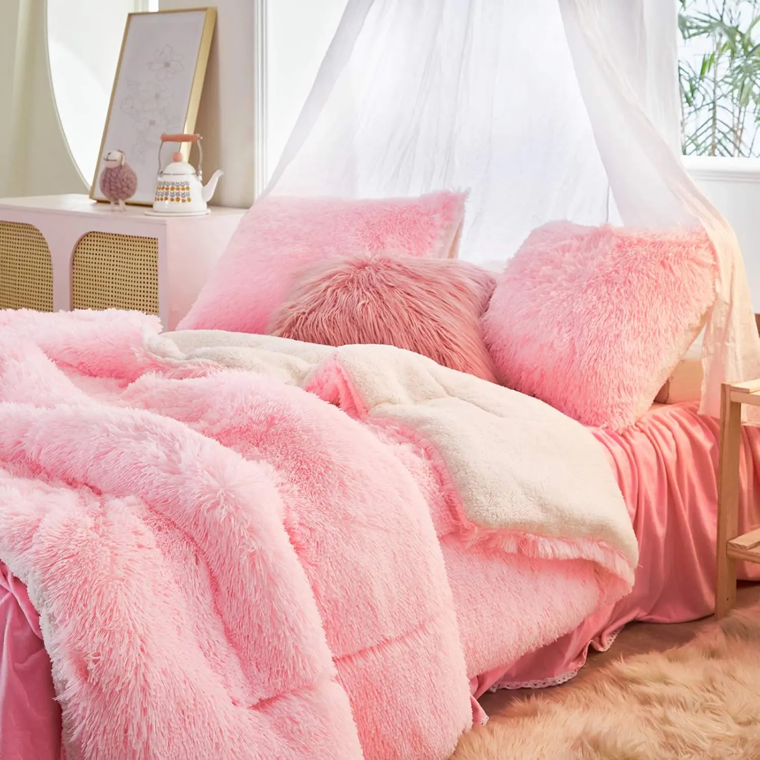 Luxury Faux Fur 3-Piece Full/Queen Size Winter Comforter Set - Shaggy Velvet Blush Pink Long Hair, Reversible Plush Flannel Backing Soft Microfiber Warm Bedding Set for Bedroom