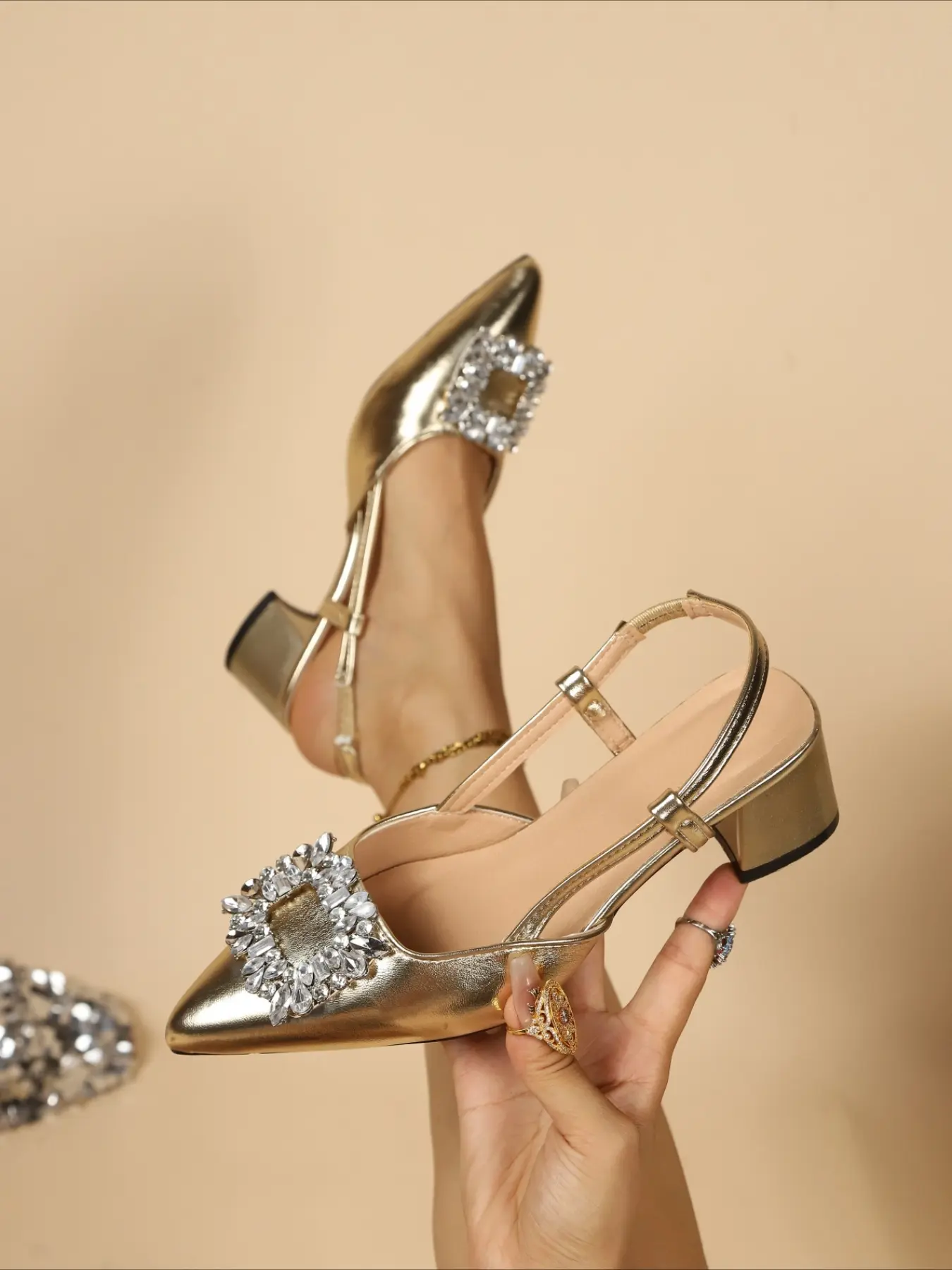 Metallic pointed toe slingback block heel sandals with rhinestone buckle adjustable strap luxury party women summer shoes