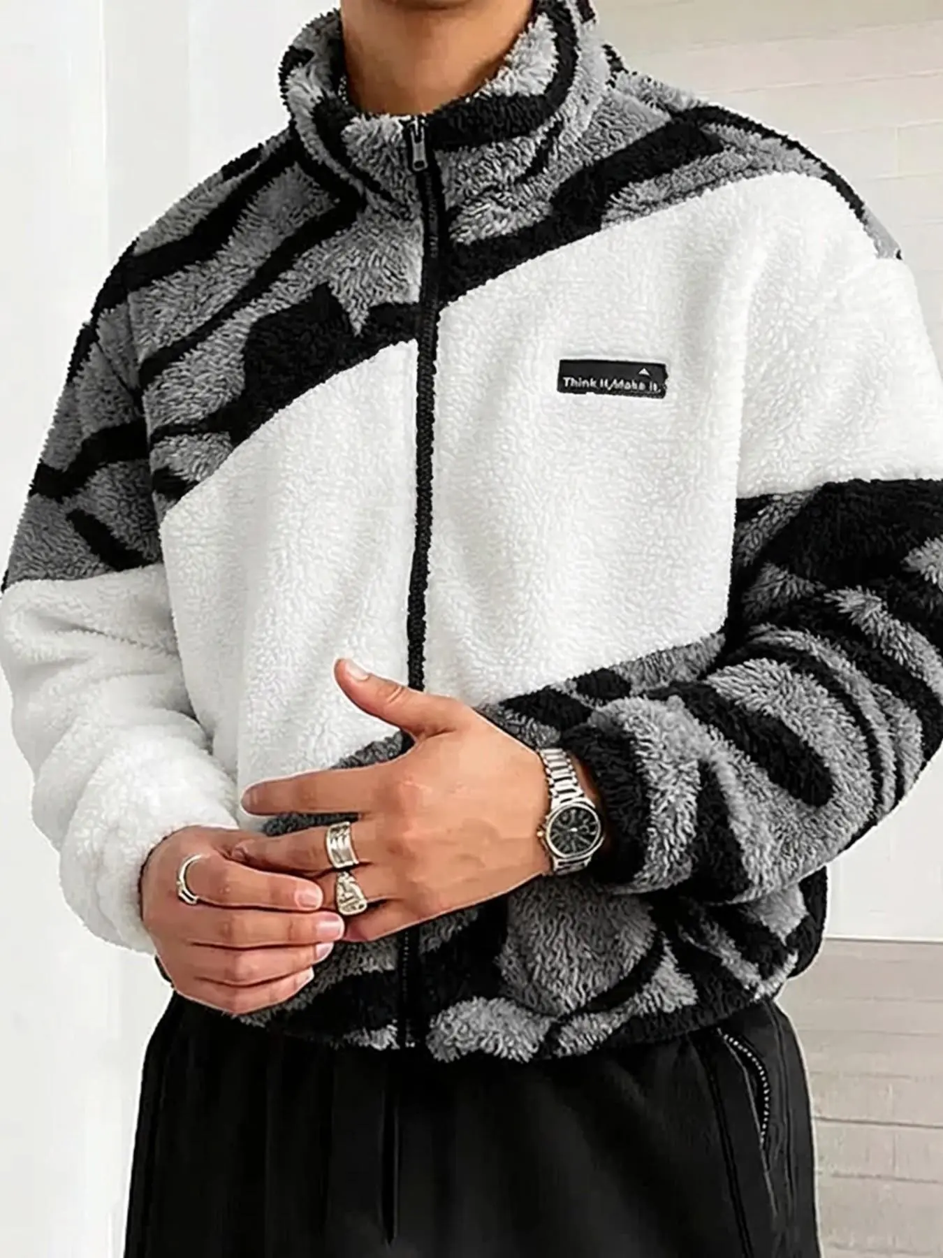 Vintage Contrast Splicing Men’s Jacket, Loose Stand Collar Zip-Up Warm Plush Outerwear, One Jacket Multiple Wears Lightweight Versatile Layer Coat, Perfect for City Daily Life, Street Style, Dates, Light Business, Gym, Casual Camping & Weekend Outfits