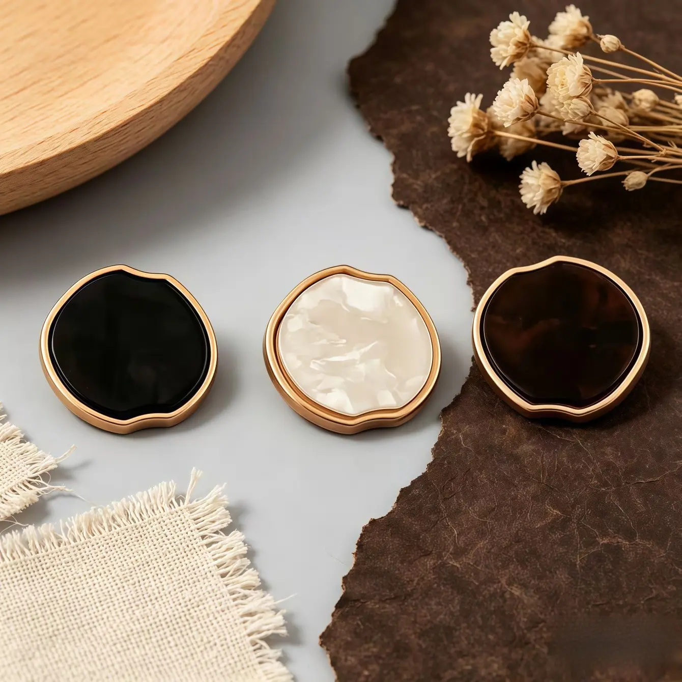 10 Pieces High-End Metal Buttons, Irregular Shaped Apple Buttons, Four Colors, Clothing Sewing Accessories, Suits, Jackets, Sweaters, Cardigans