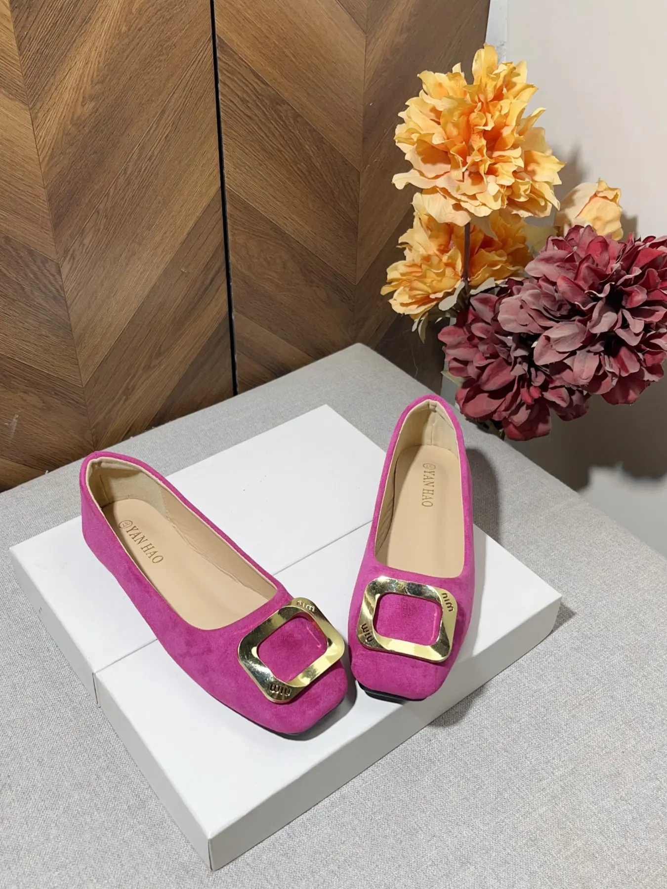 Vintage Velvet Square Toe Casual Flat Shoes for Women, Lightweight Luxury Metal Hollow Out Buckle, Soft Sandal Leather, Comfortable All-Season Dress Shoes