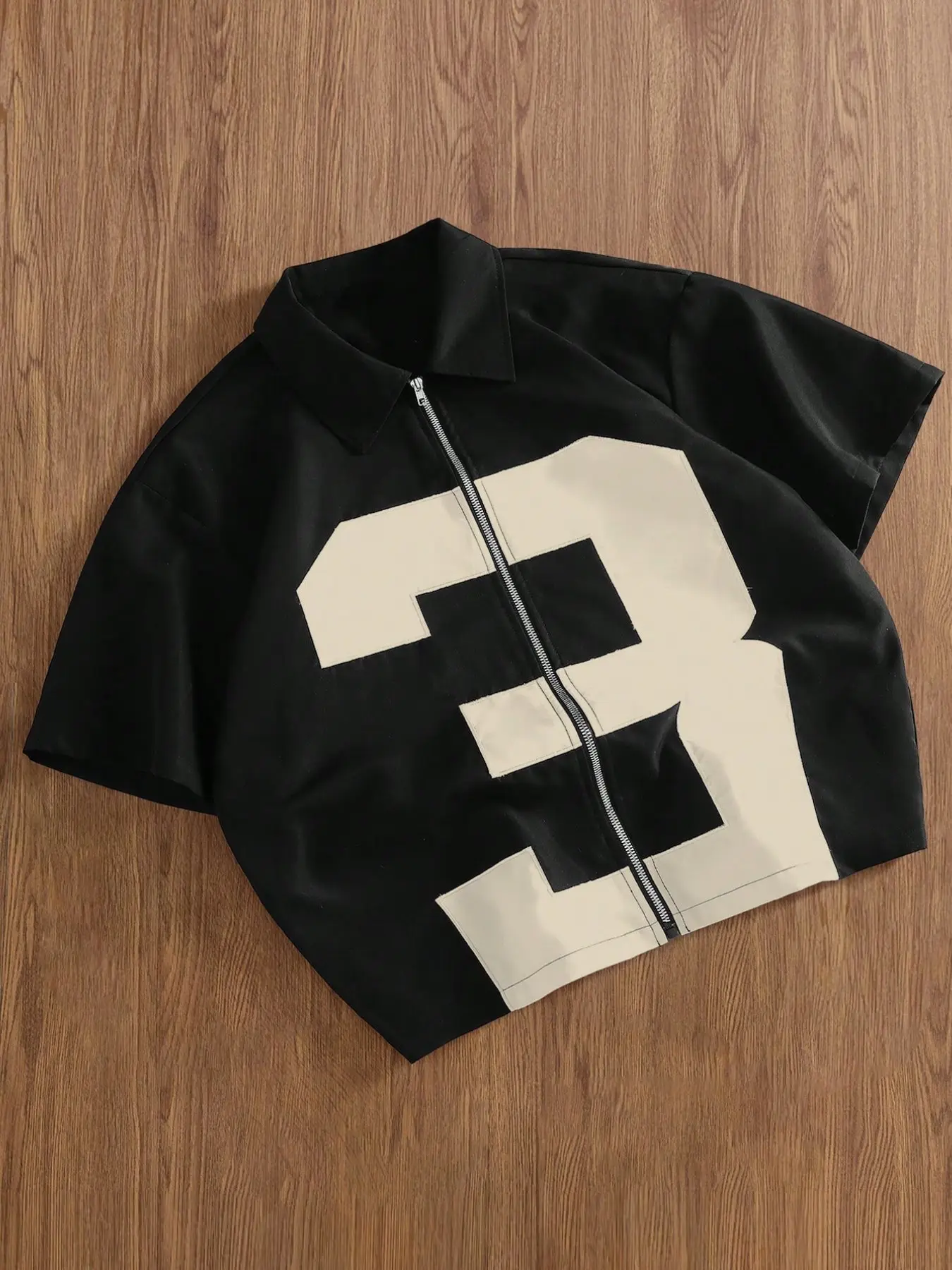 Men Black Cropped Zip Up Short Sleeve Jacket, Point Collar Big Number 3 Graphic Print Color Block Shacket, Loose Lightweight Collared Streetwear Shirt Jacket, Casual Summer Outerwear for Skateboarding Daily Street Back To School OOTD