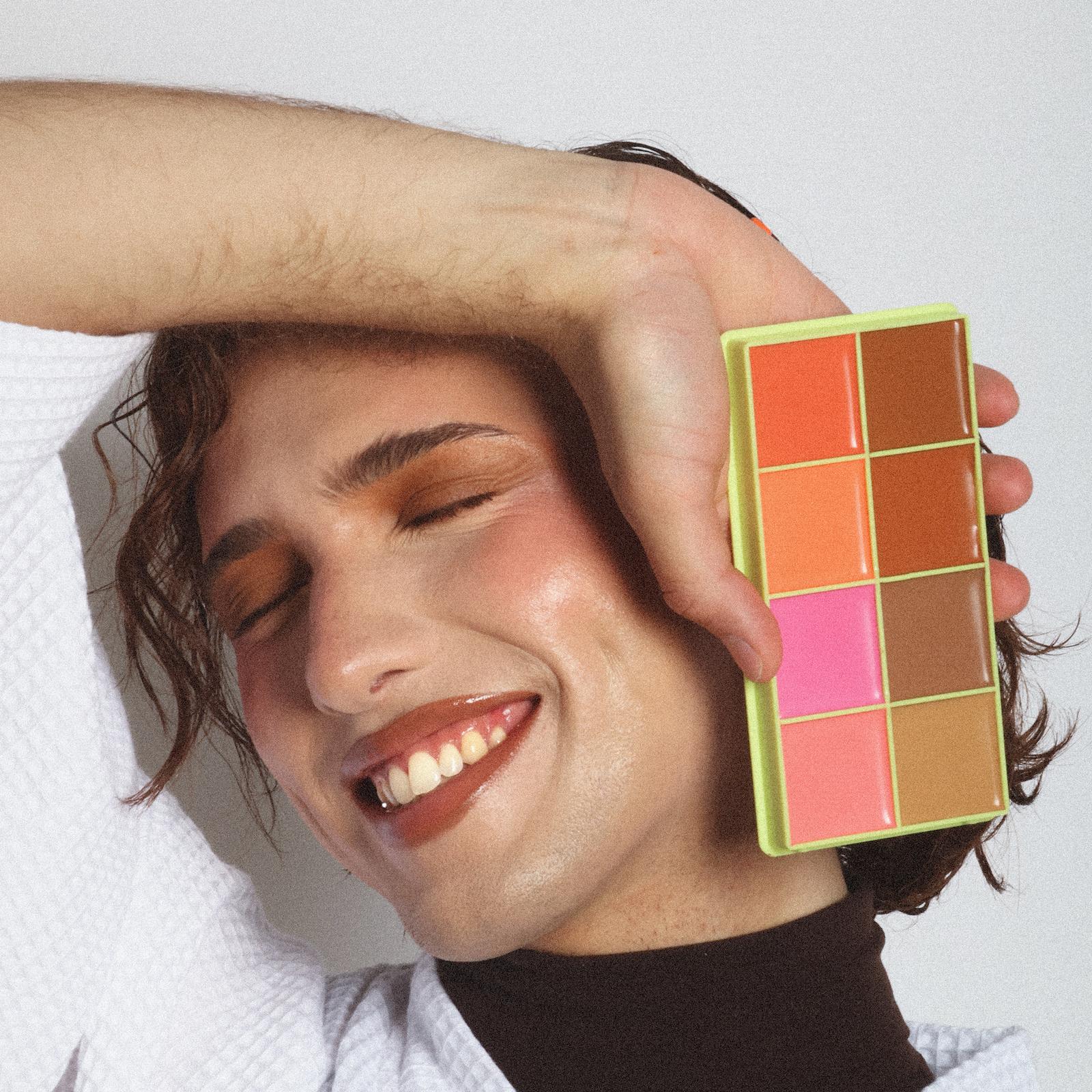 Made By Mitchell Curve Case Cream Makeup Palette, Portable Cream-Based Cosmetic Palette