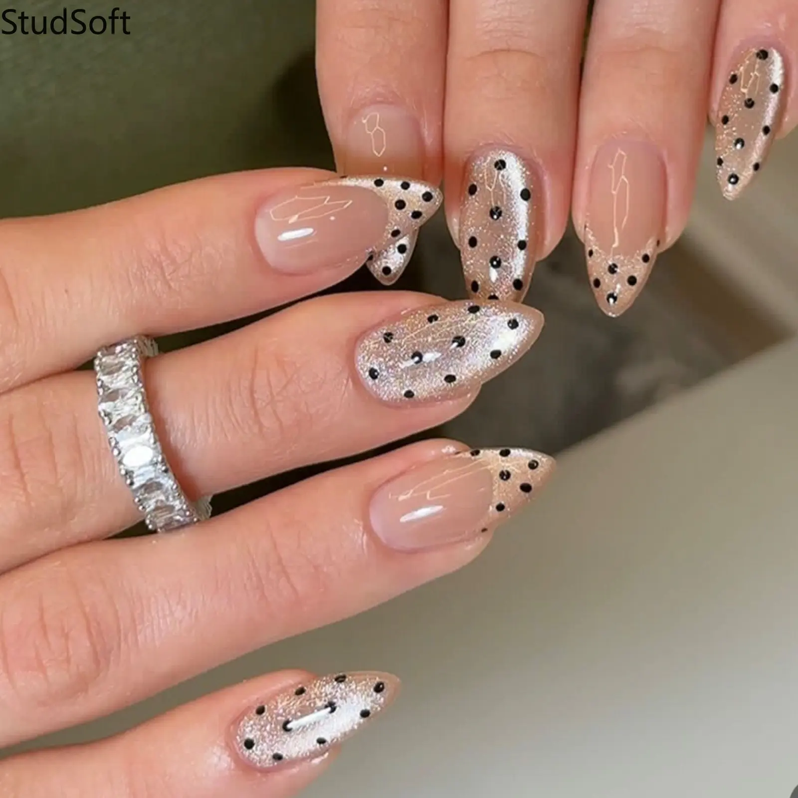 24PCS Champagne Gold Cat Eye Press-On Nails, Polka Dot Medium Almond Magnetic Shimmer French Tip Full Cover False Nails, Almond Shape Nails,back to school,back to school haul