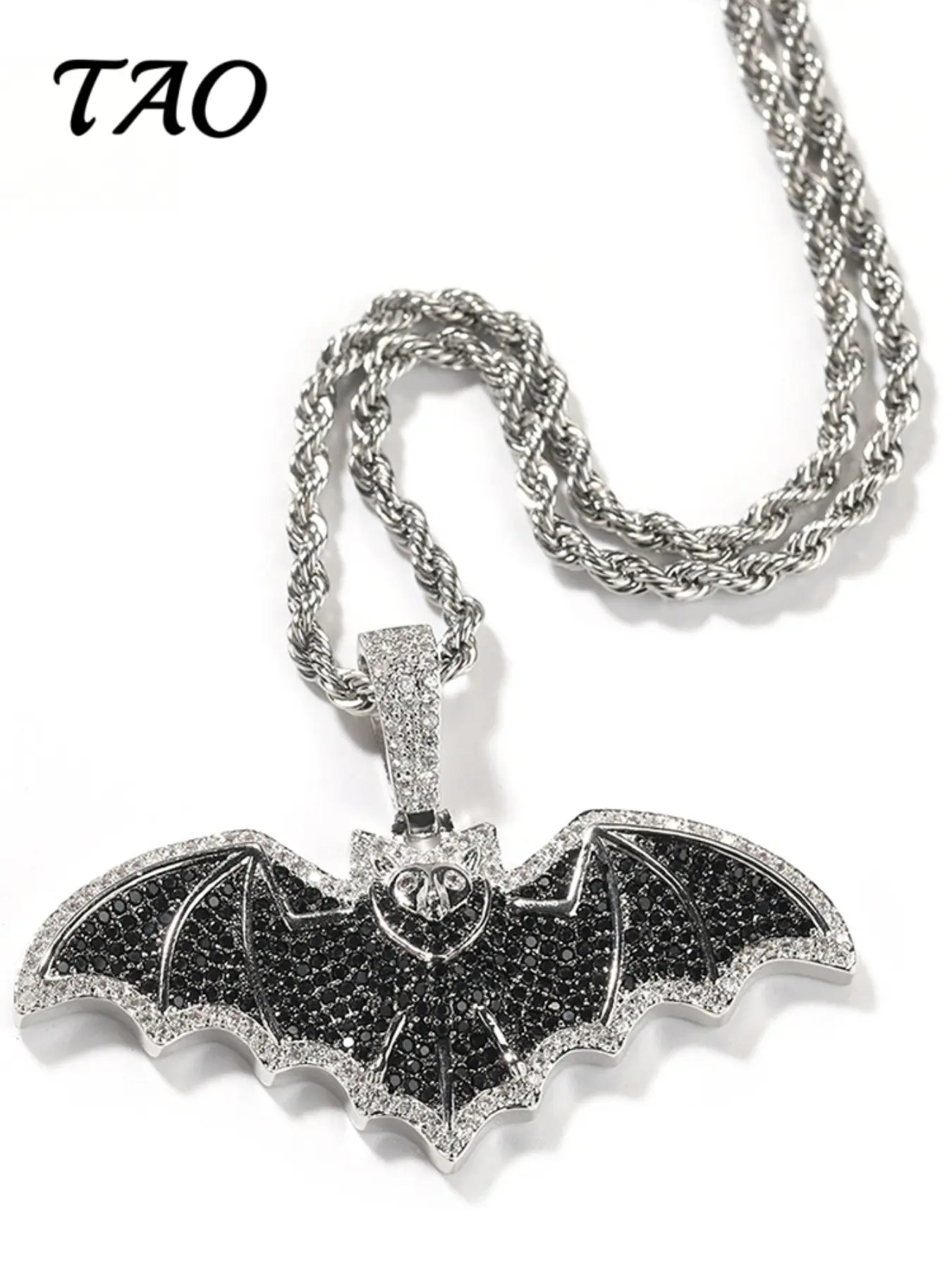 TAO-Creative and Zircon Bat Pendant Necklace, Gothic Style, 24-Inch Braided Stainless Steel Chain, Hip Hop Fashion, Hip Hop Aesthetic, Luxurious and Versatile