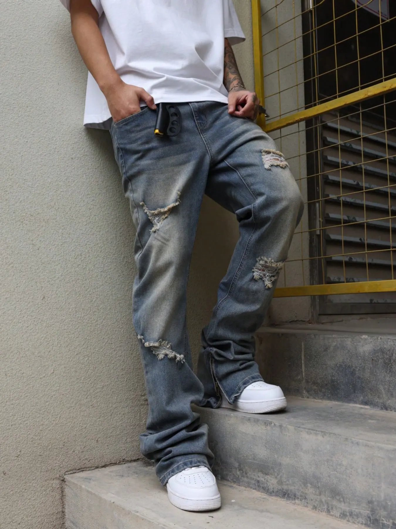 Men's Fashion Waistband Ring Layered Flare Wash Denim Jeans, Stylish and Comfortable, Perfect for Casual Wear, Trendy and Durable Design