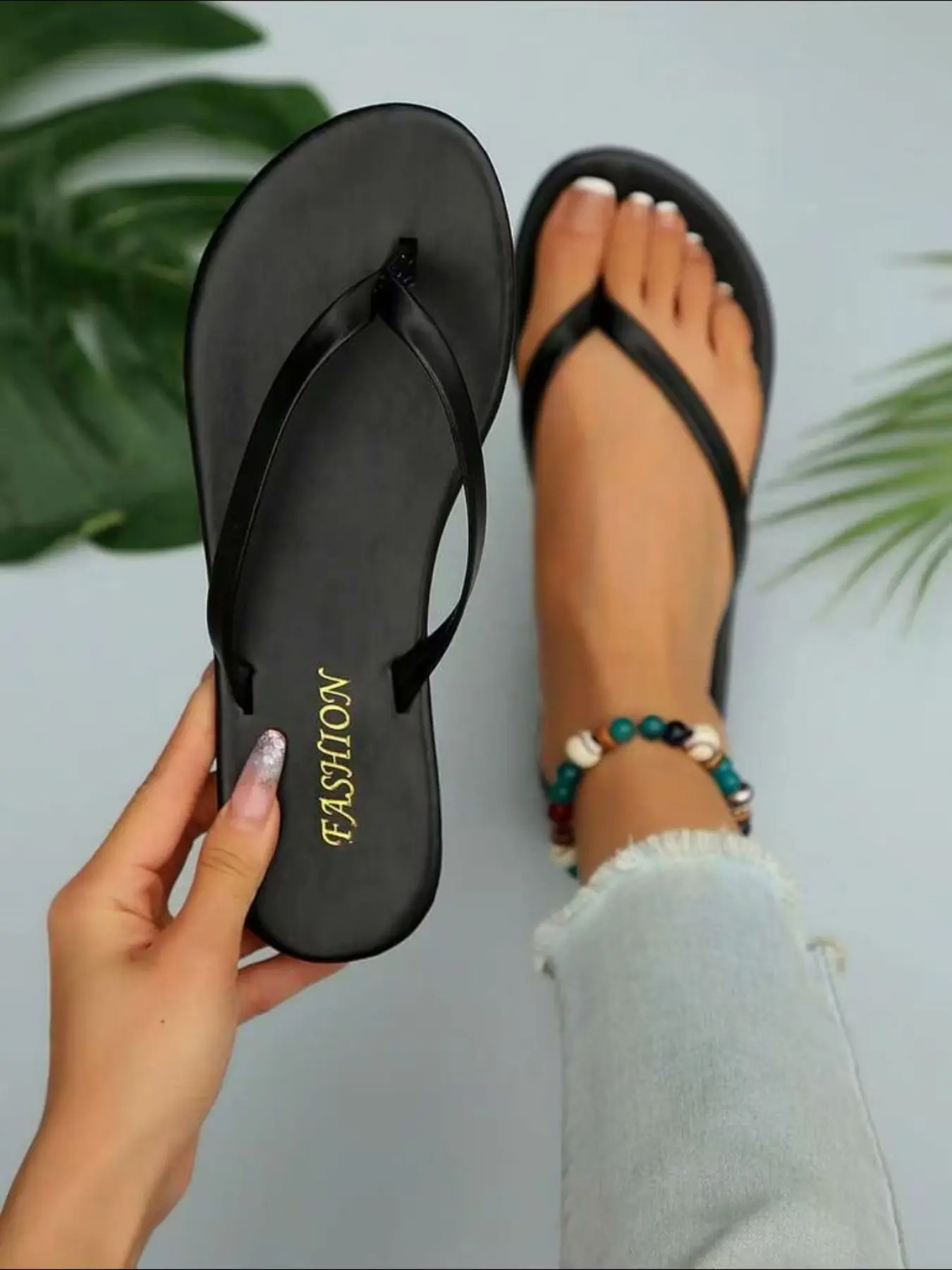 Women's Chocolate Thong Sandals, Fashion Sandals, Flats Sandals, Plain Sandals, Round Toe Flat Flip Flops, Casual Slippers for Indoor & Outdoor Wear, New Spring/summer Footwear