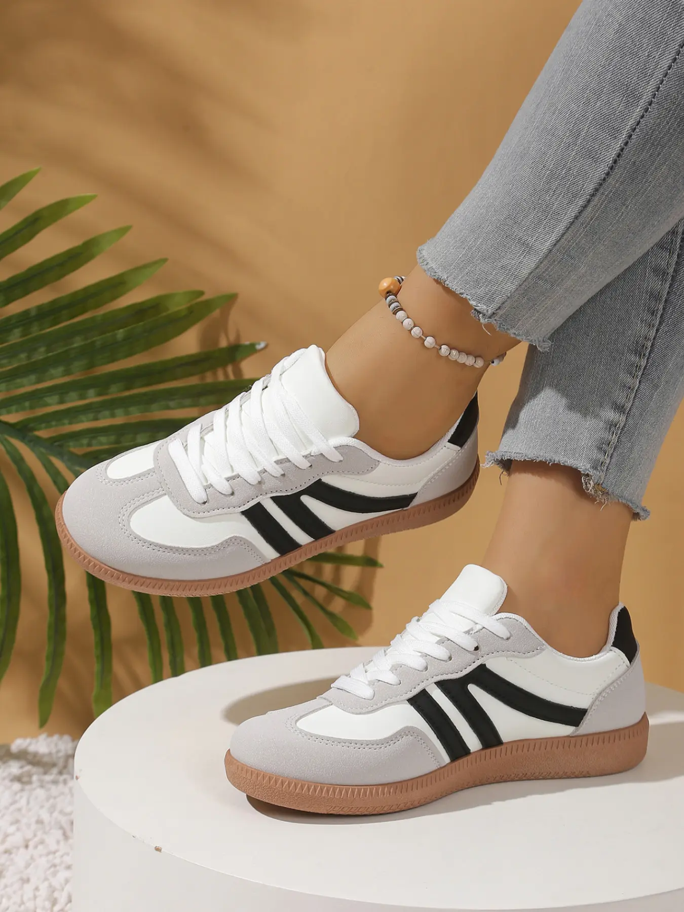 Women's Fall Essential Retro Board Shoes, Comfortable Low Top Sneakers, Classic Striped Design, Perfect for Daily Wear