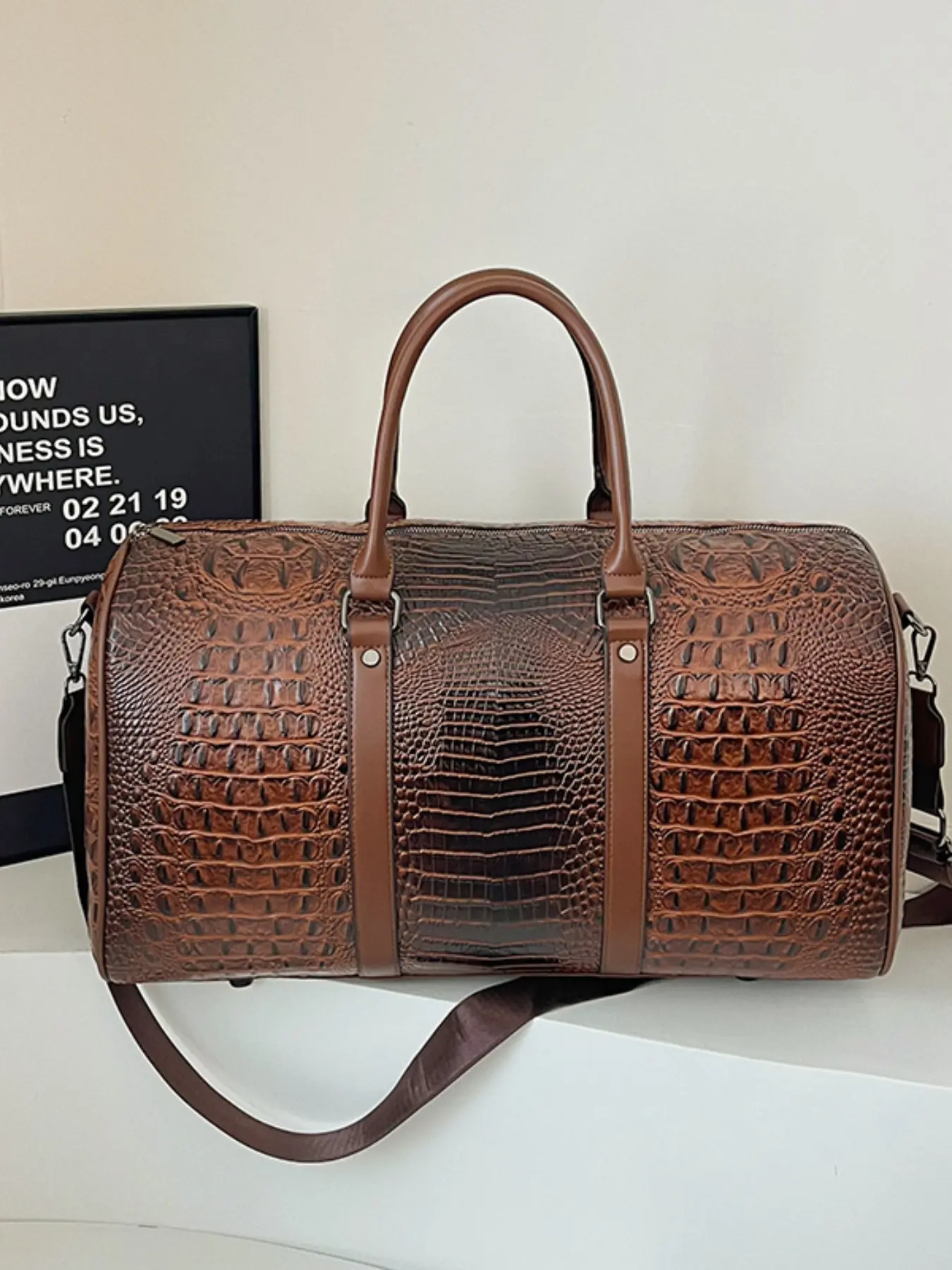 Vintage Deep Crocodile Texture PU Cylindrical Travel Work Bag, Perfect Travel Bag, Handheld Crossbody Dual Use, Large Capacity Business Men's Gym Boston Luggage, Weekender Bags, Bag For Travel