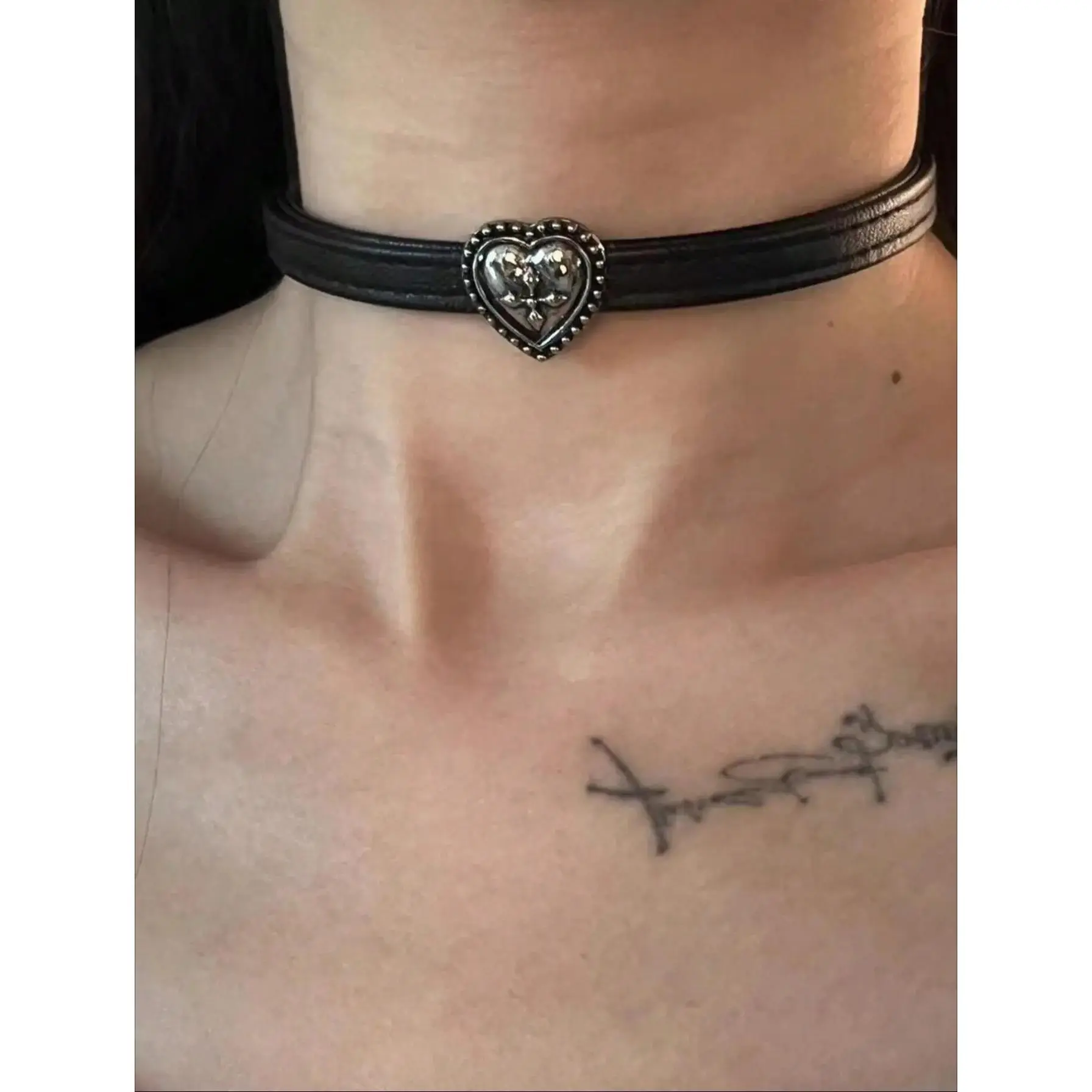 Women's Heart Choker Necklace - Vintage Punk PU Leather Dark Style Statement Pendant Jewelry, Trendy Party Accessory for Women, Accessories For Women, Heart Necklace