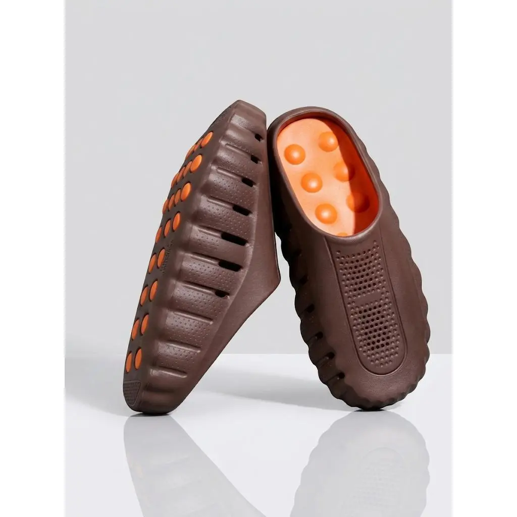 Men's Closed-Toe Massage Slippers, Comfortable EVA Slide-on Sandals with an Anti-Slip Sole for Indoor/Outdoor All Seasons Wear, Eva Sole, Massage Shoes, Toe Shoes