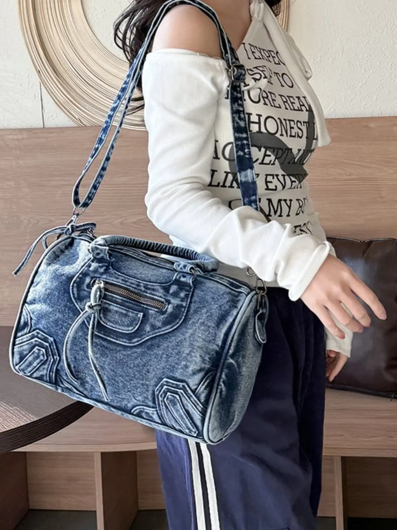 1pc Women's retro washed denim handbag, retro street style suitable for daily shopping, weekend travel, and casual daily wear. A must-have shoulder tote bag for women, Fashion Shoulder Bag