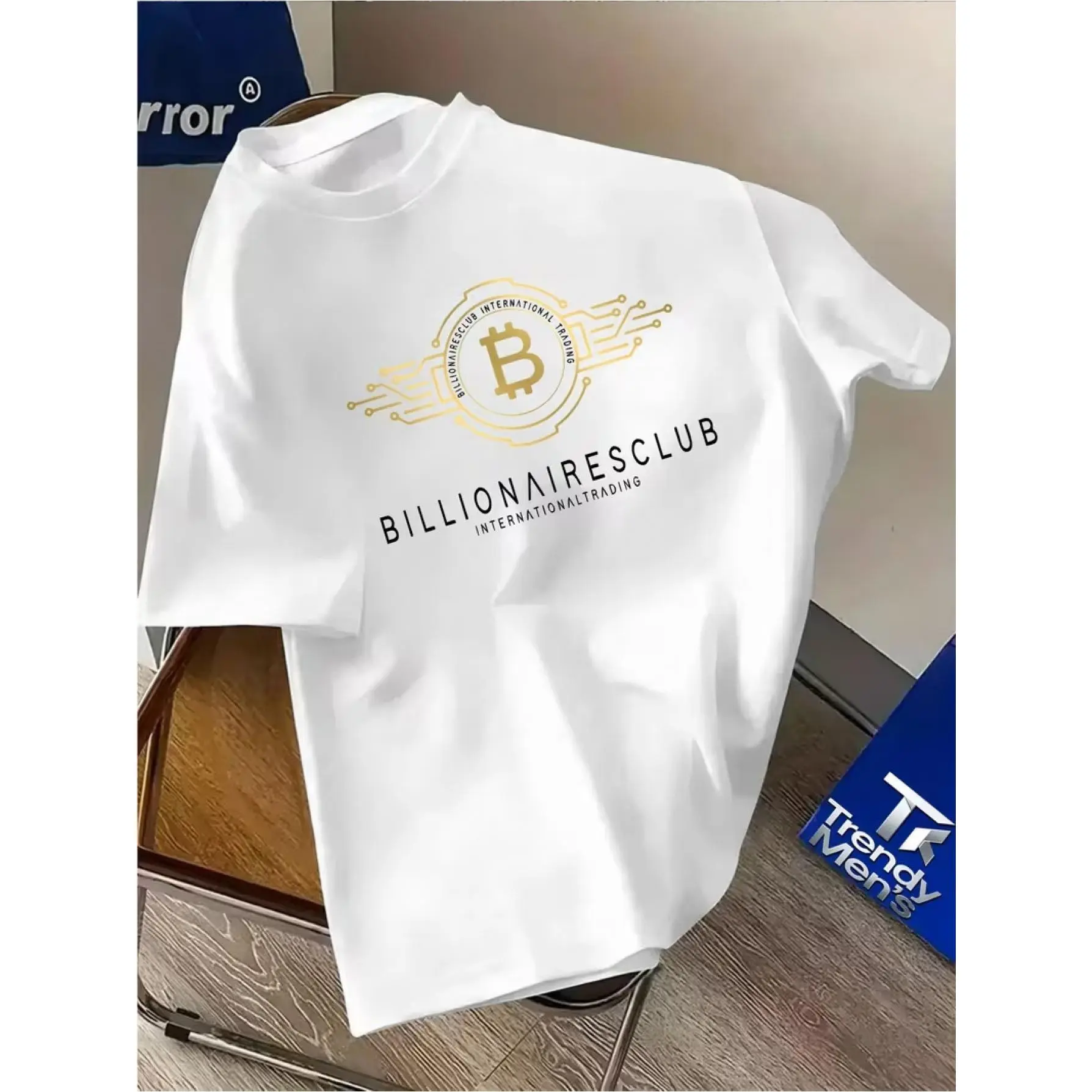 A New Choice for Trendsetters - T-shirt Featuring "BILLIONAIRES" Lettering - Combined with Golden Bitcoin and Tech Prints - Infusing a Financial Fashion Vibe into Your Outfit - Slightly Elastic, a Novel Summer Design Top - Regular Fit, Summer Short-sleeve