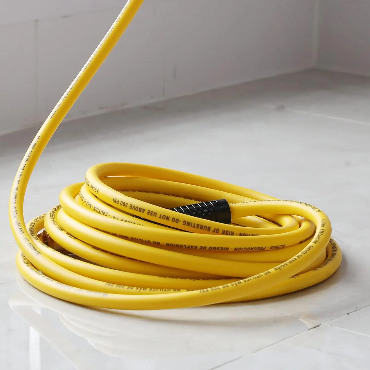 Hybrid Air Tool Hose, 1/4 in x 25 ft with Fittings - 1/4 in Industrial Quick Coupler and Plug Kit
