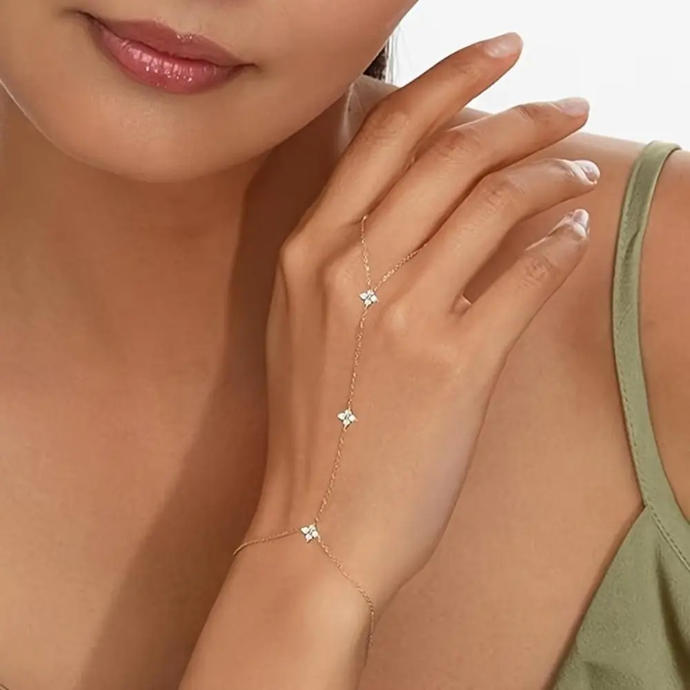 Adjustable Silver Four Leaf Clover Zircon Ring Bracelet, Elegant Exquisite Hand Chain, High Quality Jewelry for Daily Party Holiday Wear