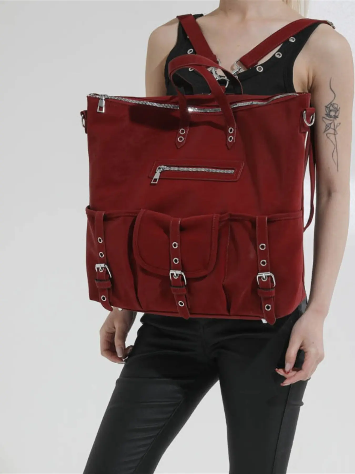 Retro minimalist women's backpack, high-end niche large-capacity travel backpack, multifunctional commuter shoulder bag.
