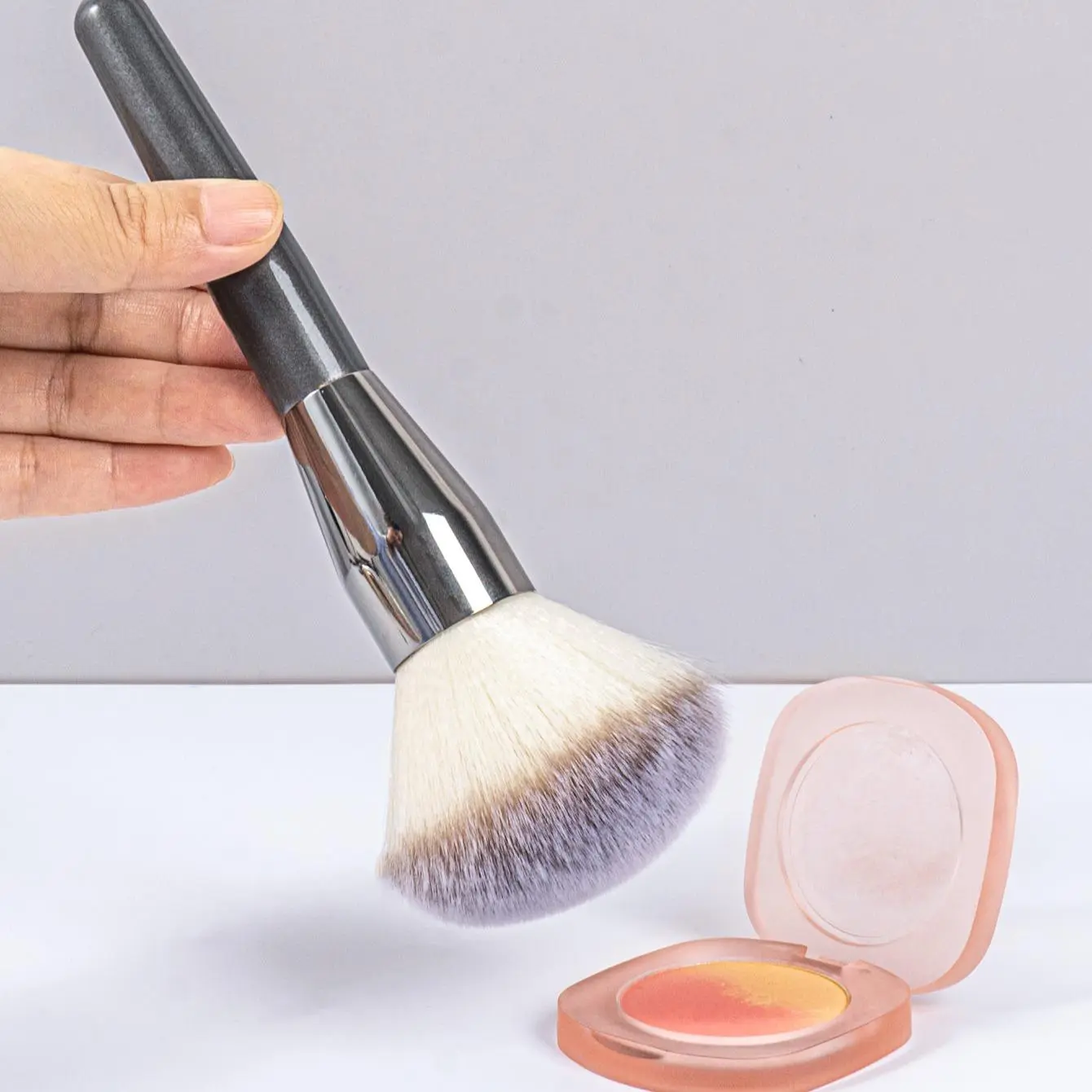 Portable Loose Powder Brush, Face Powder Brush, Soft Bristles Makeup Brush for Loose Powder, Blush, Contour Powder, Makeup Tool for Beginners, Beauty Travel Brush, Soft Makeup Brushes, Make Up Tools