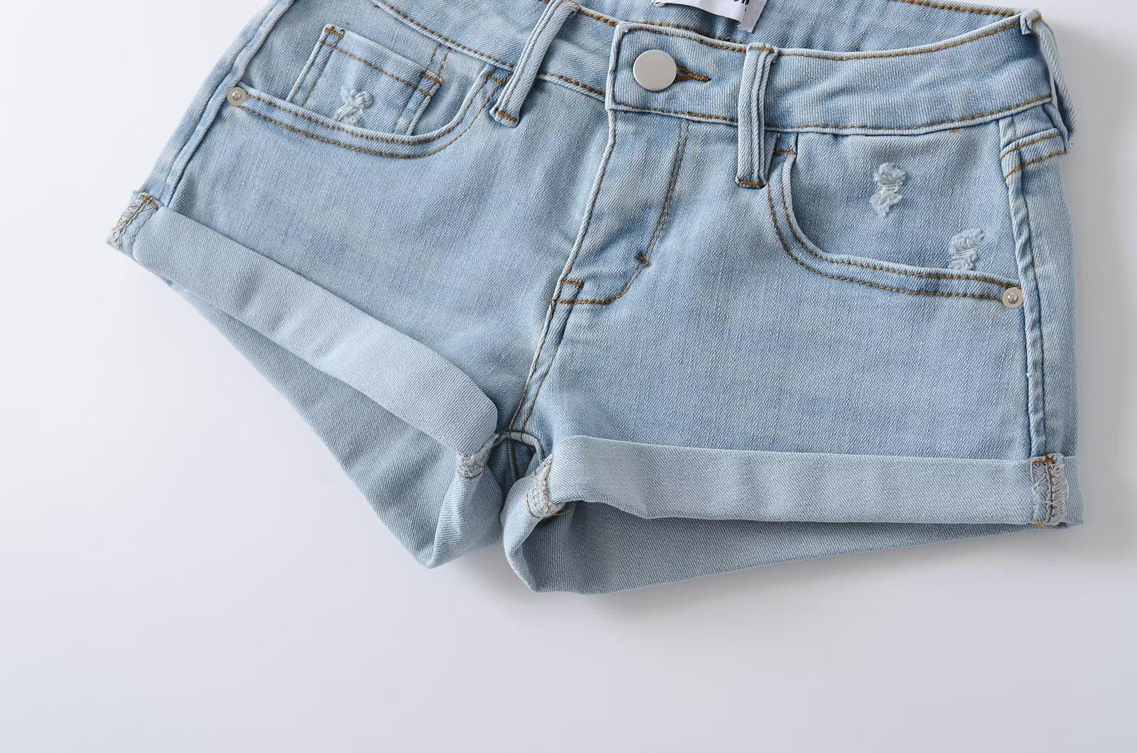 Trendy Low-Waist Denim Shorts for Women, Ultra Short Pants, Summer Beach Shorts, Slimming Effect Womenswear Bottom