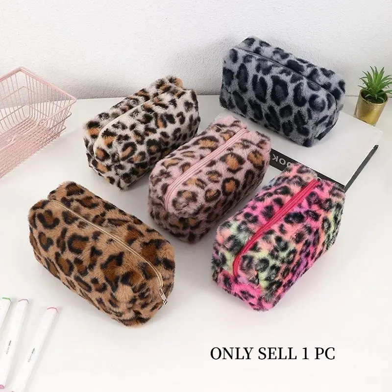 Leopard Print Hand-held Plush Makeup Bag, Women's Portable Large Capacity Travel High-end Storage Bag, Pencil Case, Portable Cosmetic Bag, Cosmetic Travel Bags, Cosmetics Bag
