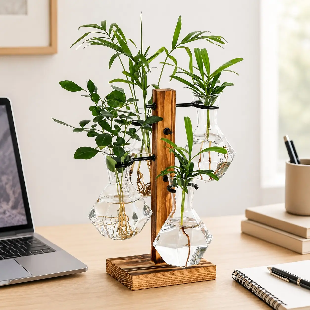 Retro Glass Bulb Plant Propagation Vase with Wooden Stand, Clear Hydroponic Water Planter Container, Minimalist Desktop Propagation Station, Decorative Glass Planter for Indoor Home Garden Greenery