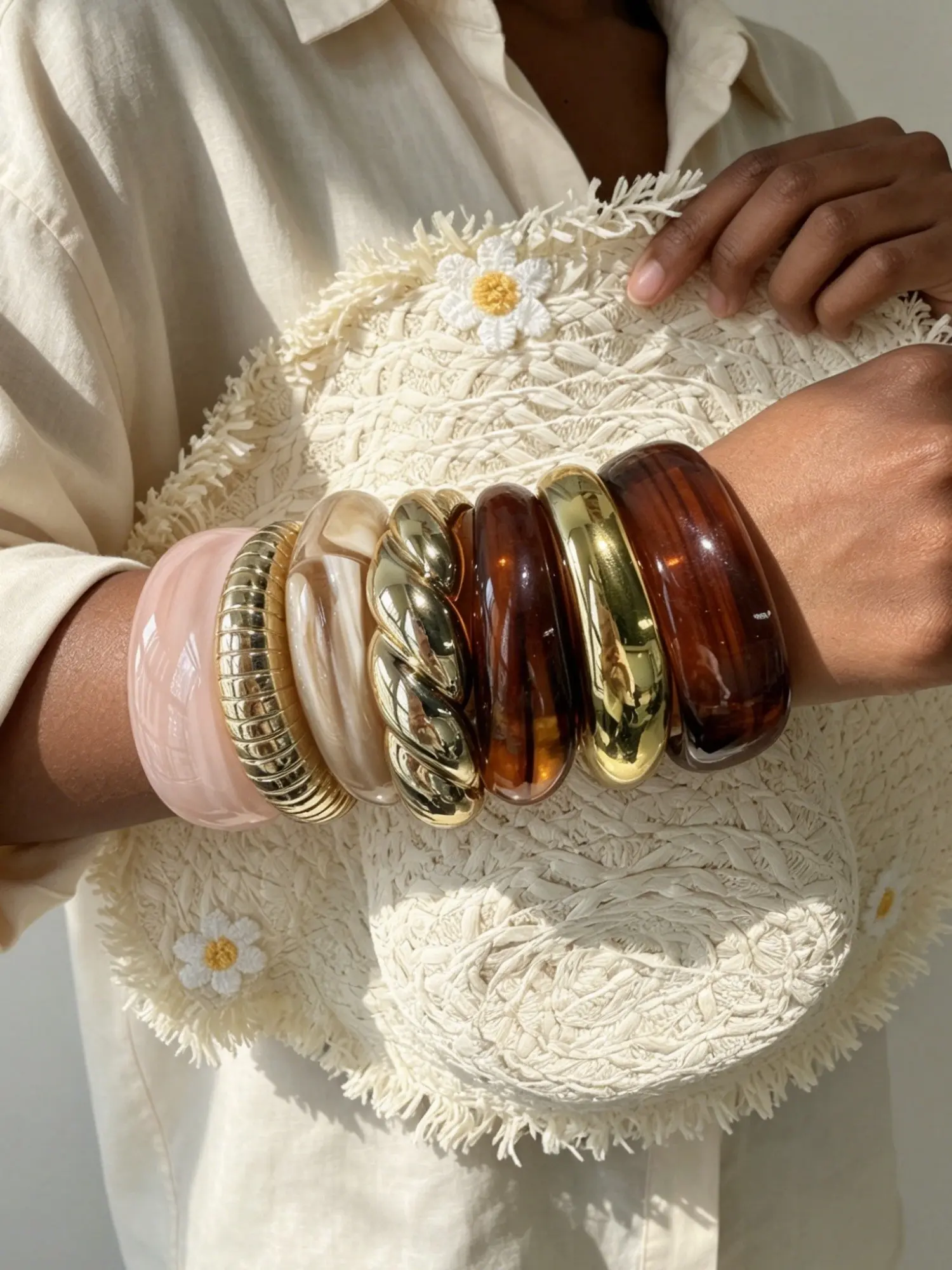 7-Piece Women's Fashion Bracelets Set, Fashionable Chunky Bangles, Elegant Chunky Acrylic Open Cuff, Casual All-Season Jewelry, Perfect for Parties and Gifts