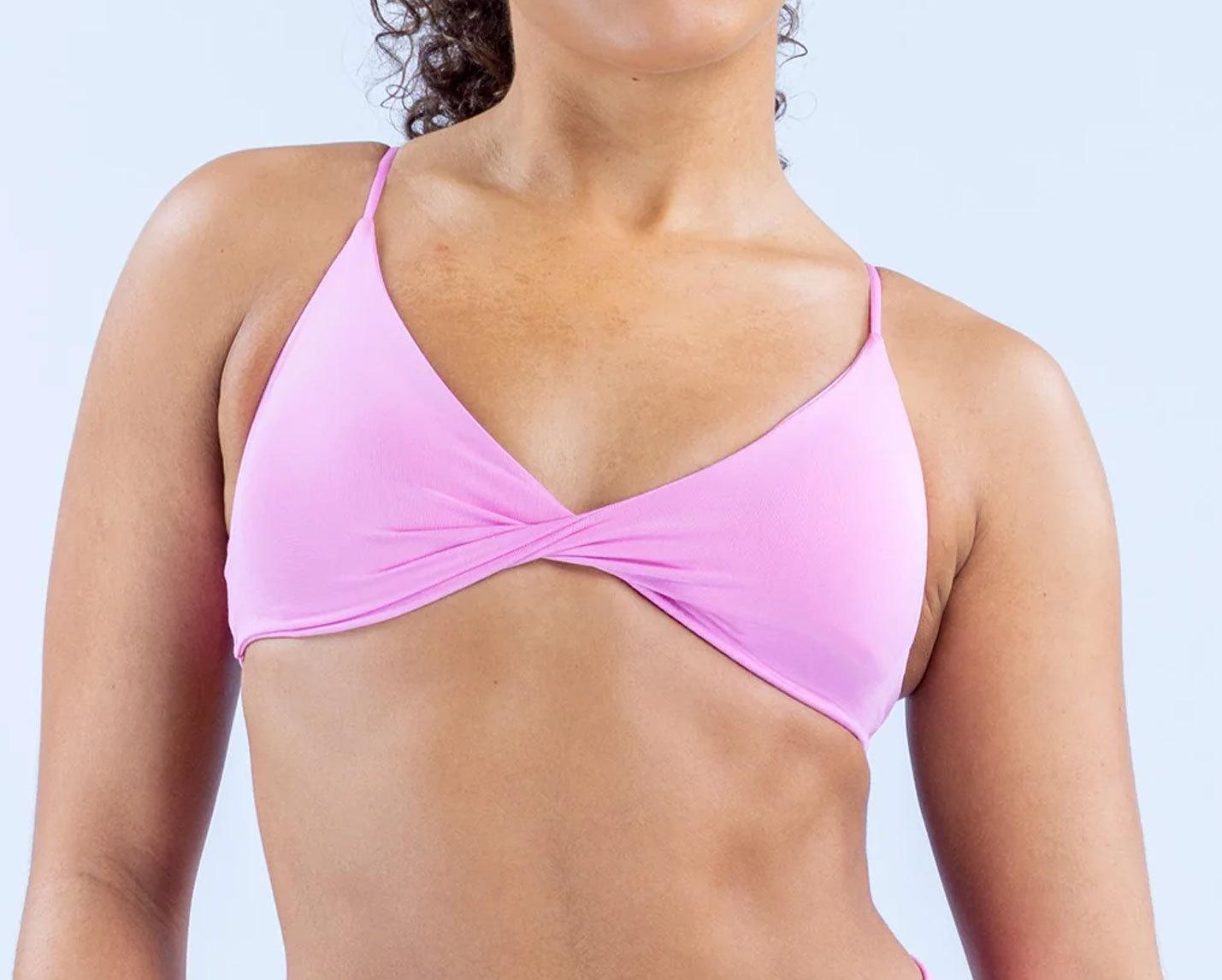 DFYNE Seamless Thin Strap Bandeau Top |   Front twisted back design for a supportive and flattering look, high elasticity and skin-friendly fabric that won't dig into your shoulders, providing a bare-skin feel during exercise.