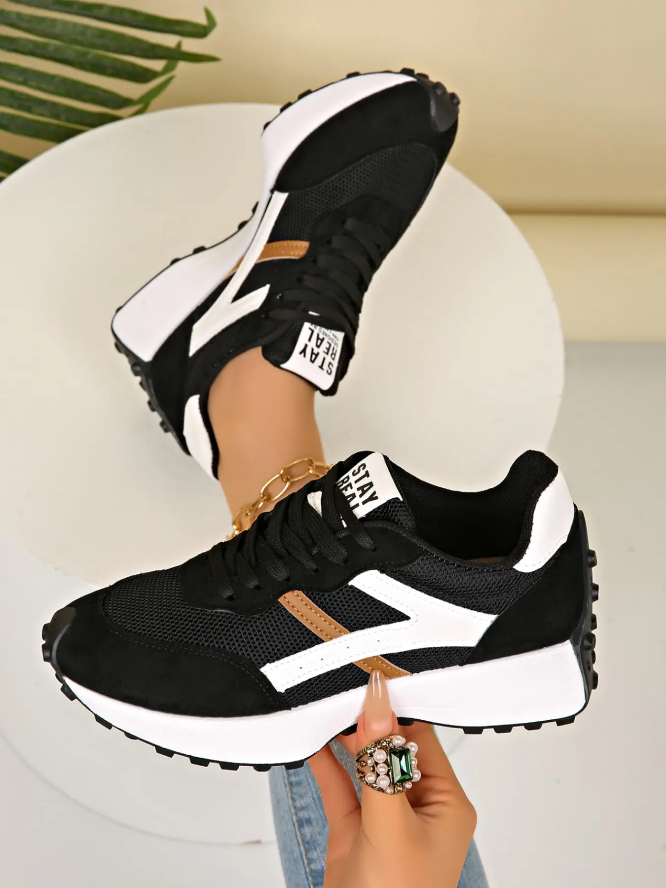 New Summer Women's Casual Sports Shoes, Walking Running Sneakers, Thick Sole Mesh Breathable Anti-Slip Height-Boosting Running Shoes, Ideal for Daily Wear and Travel
