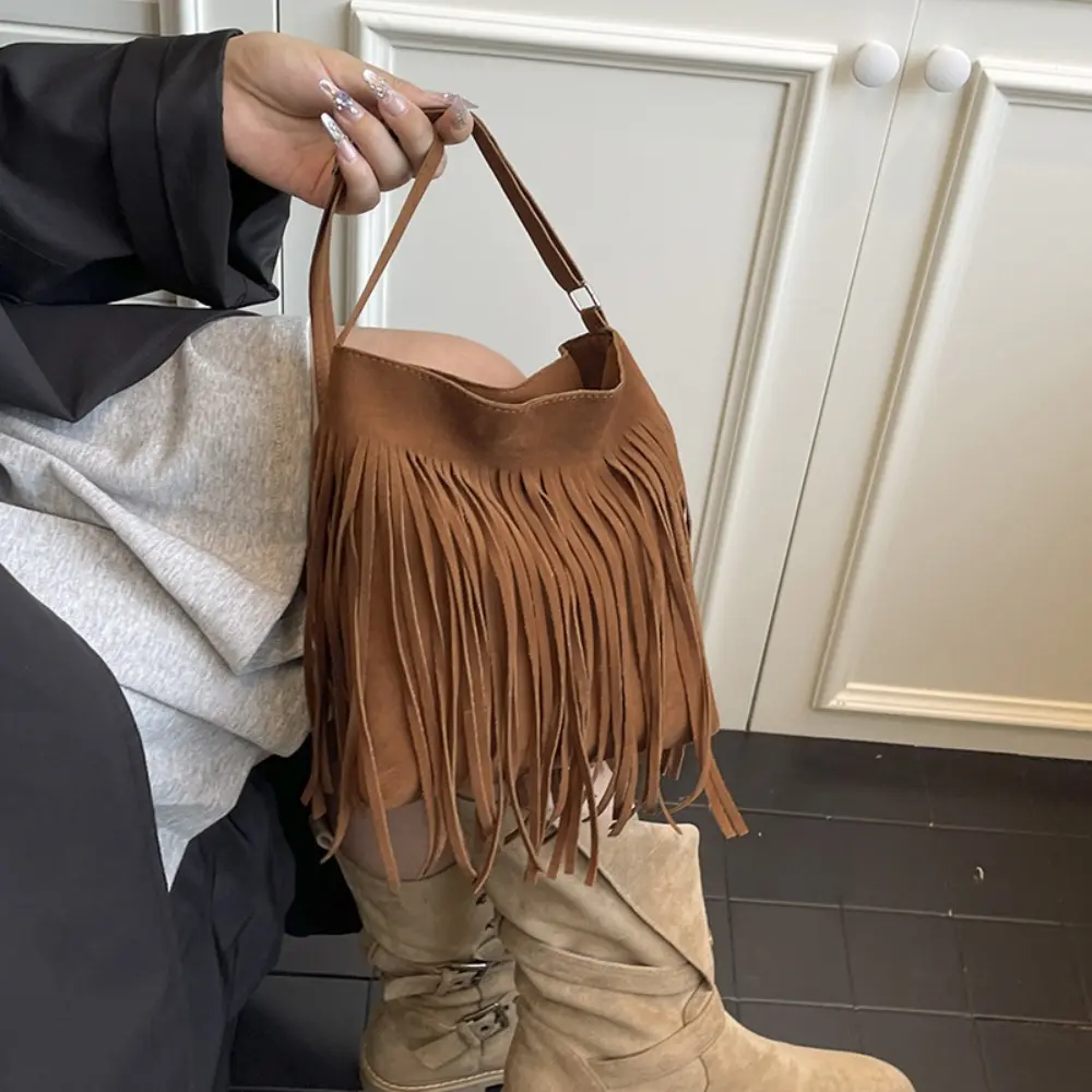 Retro Boho Faux Suede Shoulder Bag for Women, Western Hobo Handbag with Fringe Detail, Zip Closure & Adjustable Strap, Handbags For Women, Casual Wear, High Capacity, Shoulder Bags, Everyday Bags