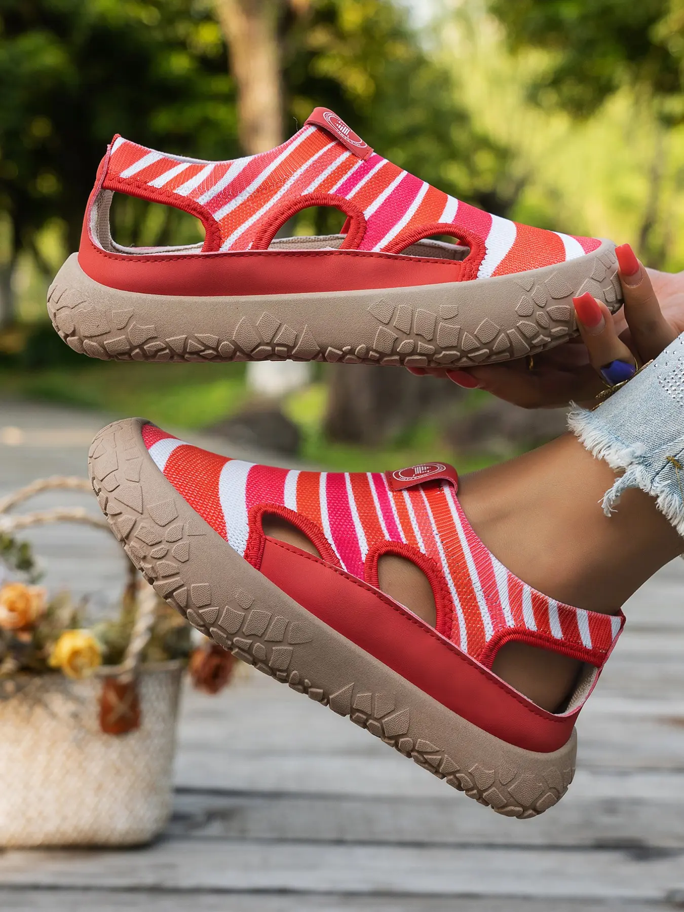 Women's Rainbow Stripe Hollow Out Beach Slide Sandals, Breathable Anti-Slip Thick Sole, Lightweight Soft Bottom, Casual Summer Beach Shoes