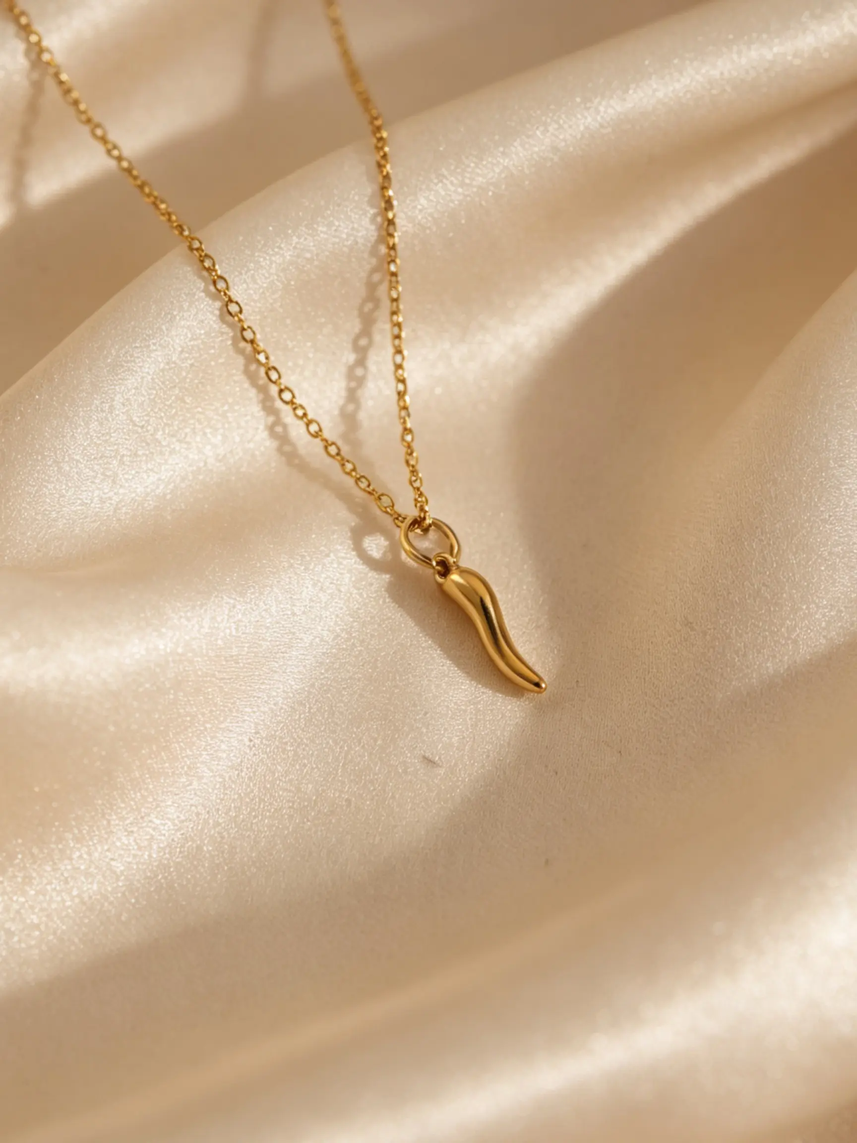 Chili Necklace, Cute and Stylish, Stainless Steel Pendant, Casual All-Season Jewelry, Perfect for Daily Wear