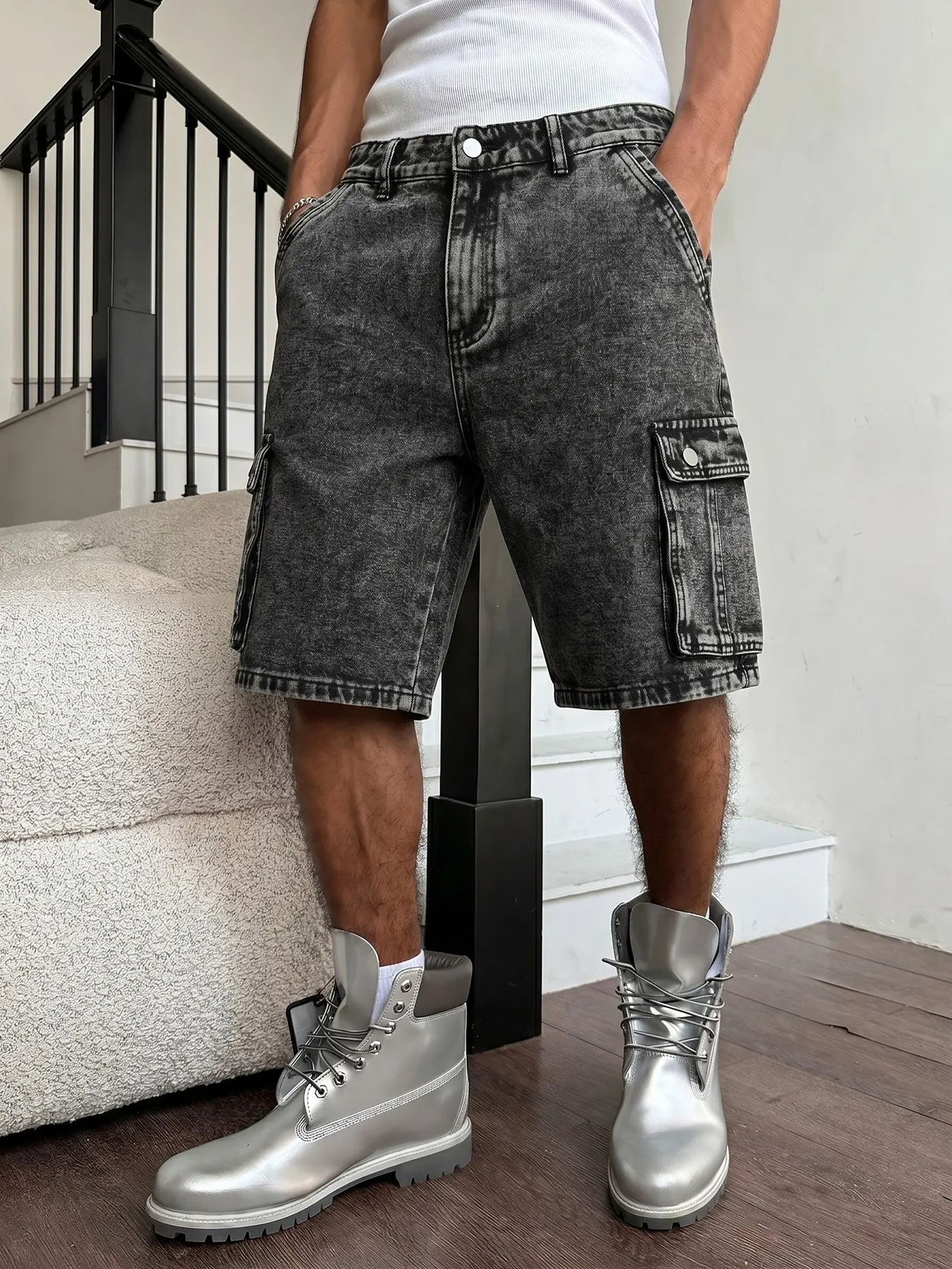 Men's Workwear Denim Shorts, Relaxed Denim Shorts, Multi-Pocket Five-Quarter Pants, Summer Cotton Ripped Jeans, Distressed Cargo Shorts, Frayed Jorts, Cargo Pocket Jorts, Hip-Hop Streetwear Street Style, Daily Commute Wear, Menswear
