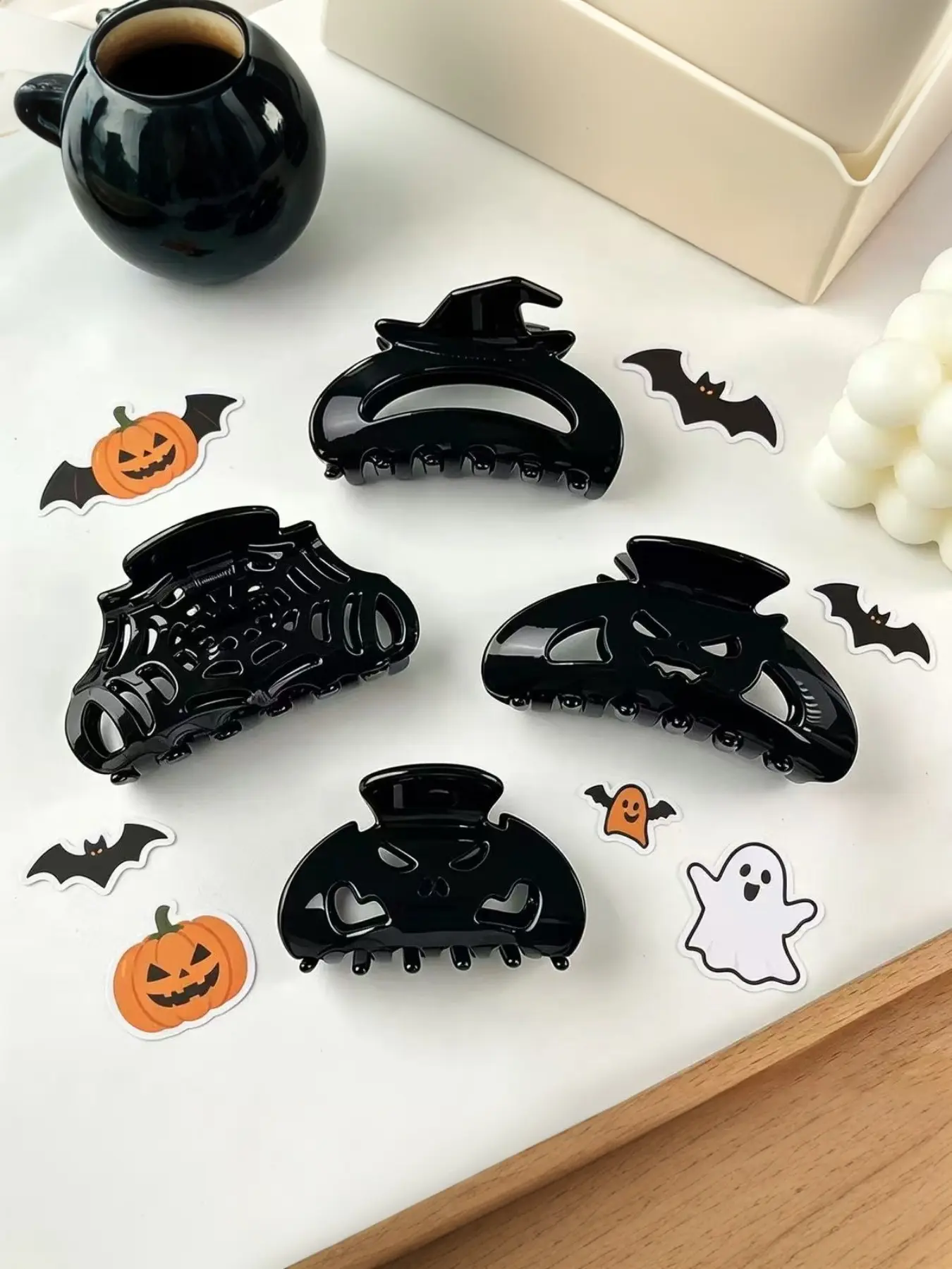 4Pcs Black Halloween Hair Claw Clips Set, Witch Hat Spider Web Bat Pumpkin Face Shark Clips, Gothic Spooky Halloween Hair Accessories, Party Cosplay Hair Claws, Holiday Gift for Women Girls