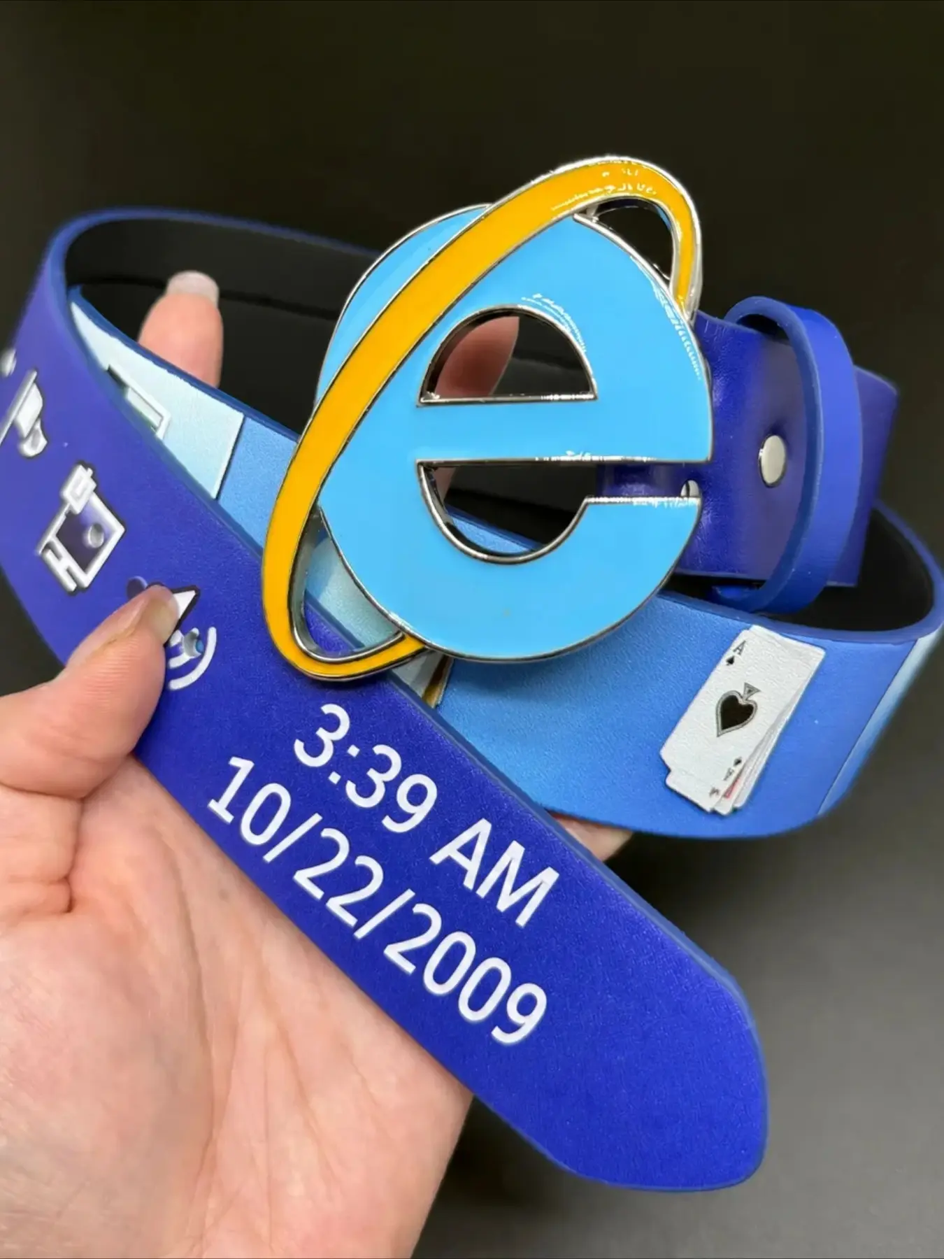 Men Women Y2K Vintage Street Waistband, IE Logo Belt, Novelty Internet Explorer E Letter Buckle Belt, Equipped with Delicate Oval Enamel Metal Buckle, Trendy Decorative Waist Straps Ideal for Matching Daily