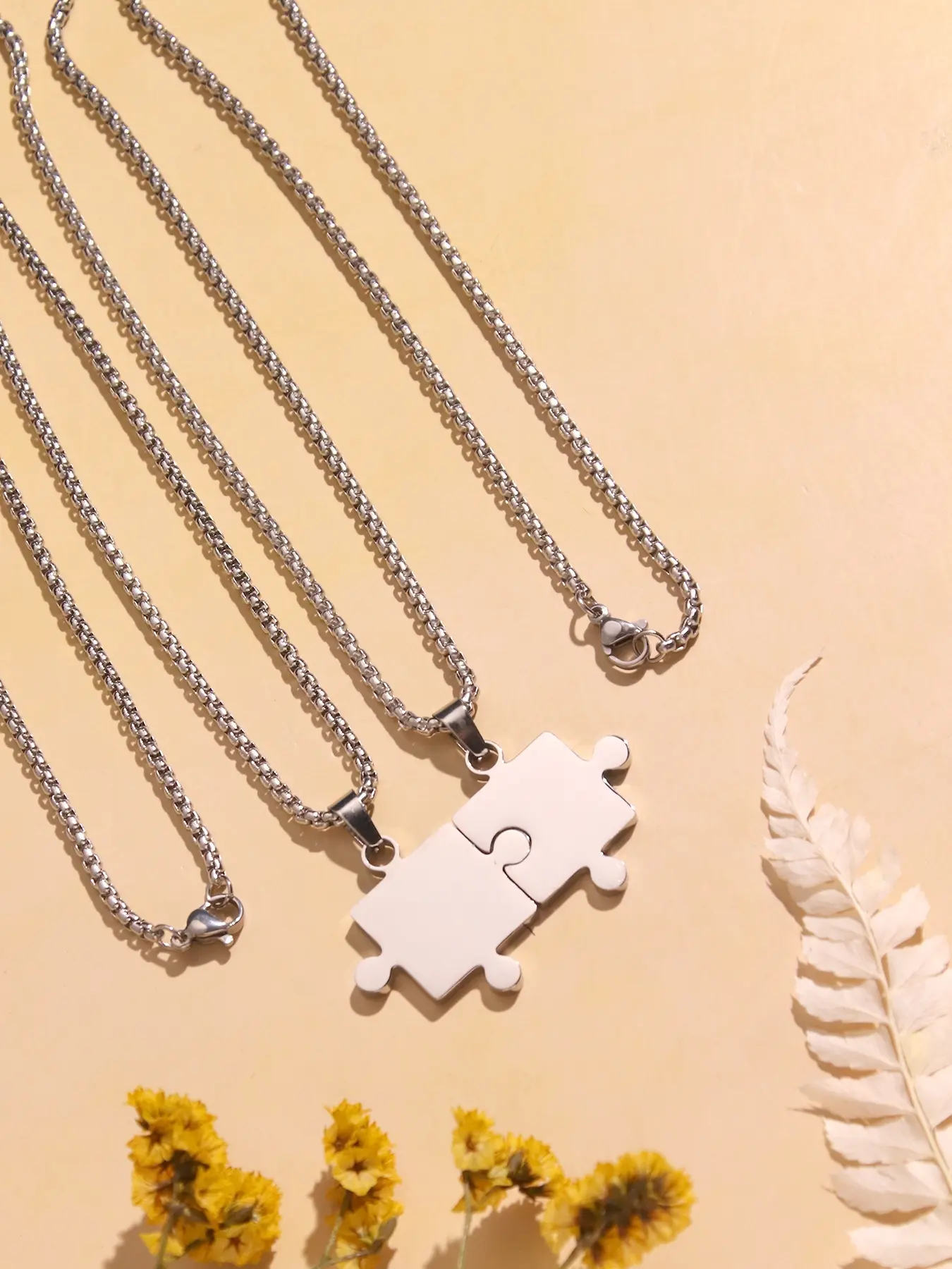 2pcs Trendy Simple Stainless Steel Puzzle Pendant Necklaces For Couples For Daily Decoration, Gift For Family And Friends, Holiday Birthday Gift For Boyfriends / Girlfriends