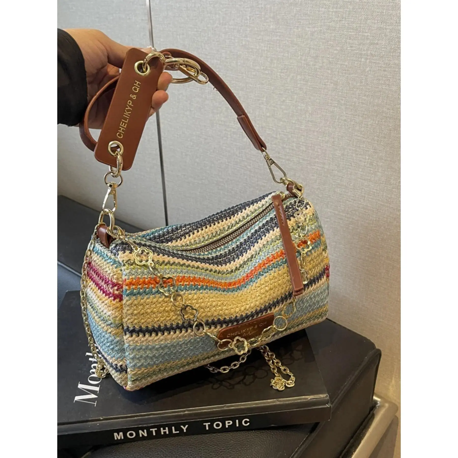 Woven Straw Shoulder Bag for Women, Versatile Summer Crossbody with Chain Strap & Woven Handle, Lightweight & Adjustable for Beach, Travel, Handbags For Women, Beach Style Women's Crossbody & Shoulder Bags