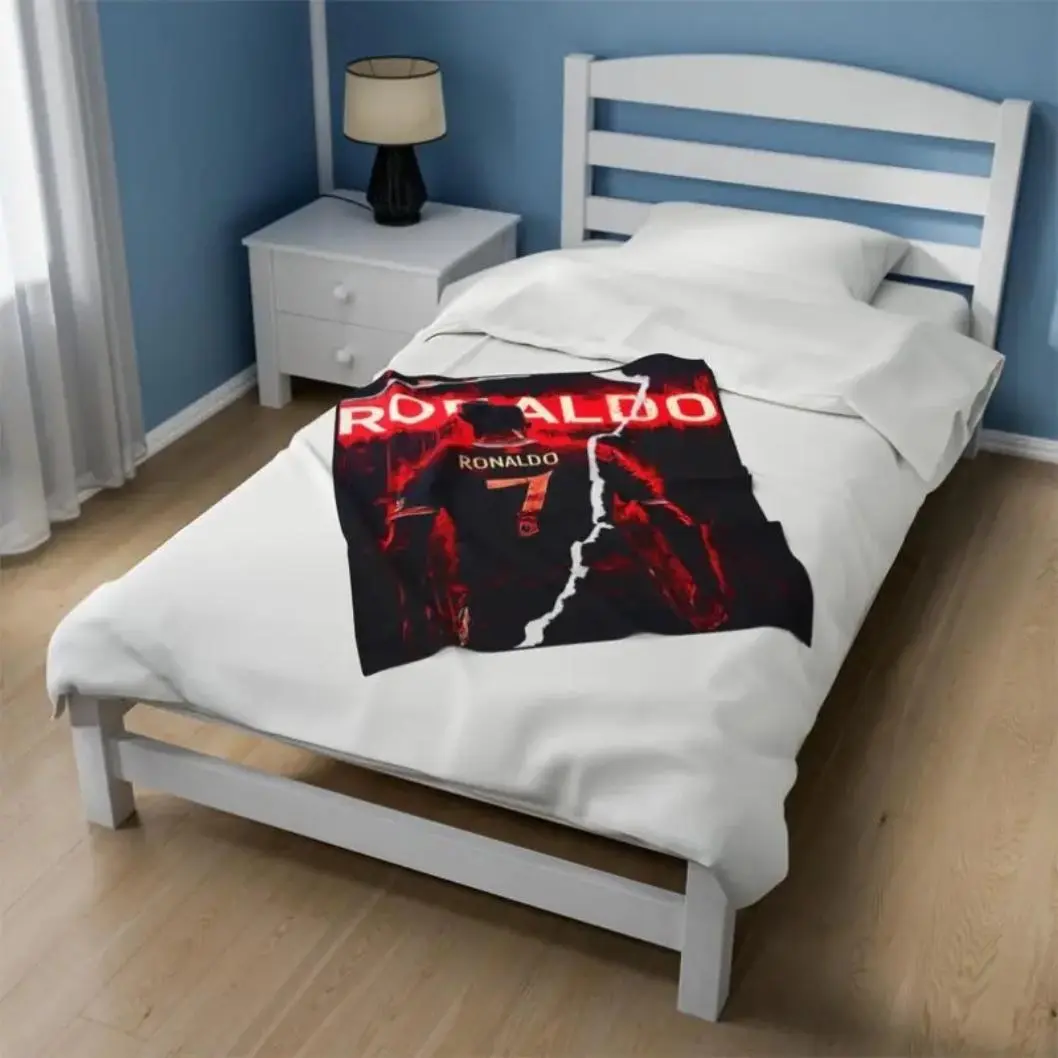Cristiano Ronaldo Inspired Soccer Plush Flannel Blanket Soft Cozy Warm Air Blanket Throw for Adults Kids Fans Lightweight Comfortable Bedroom Sofa Couch Living Room Home Decor Birthday Holiday Gift Idea,plush throw,figure,man,grad,breathable