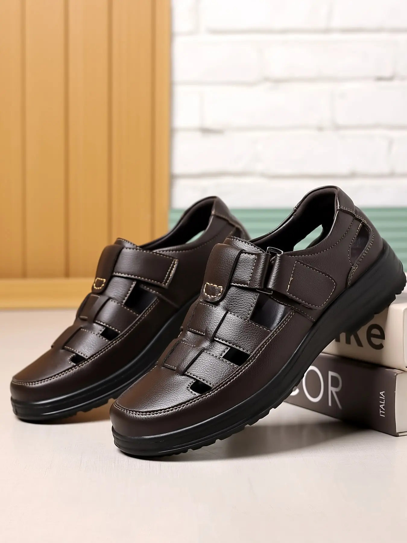 Summer Hollow Out Sandals, Anti-Slip Soft Sole, Breathable Footwear, Ideal for Outdoor Walking, Camping, Indoor Use, Men's Casual Shoes, Holiday Gift, Non Slip Lightweight
