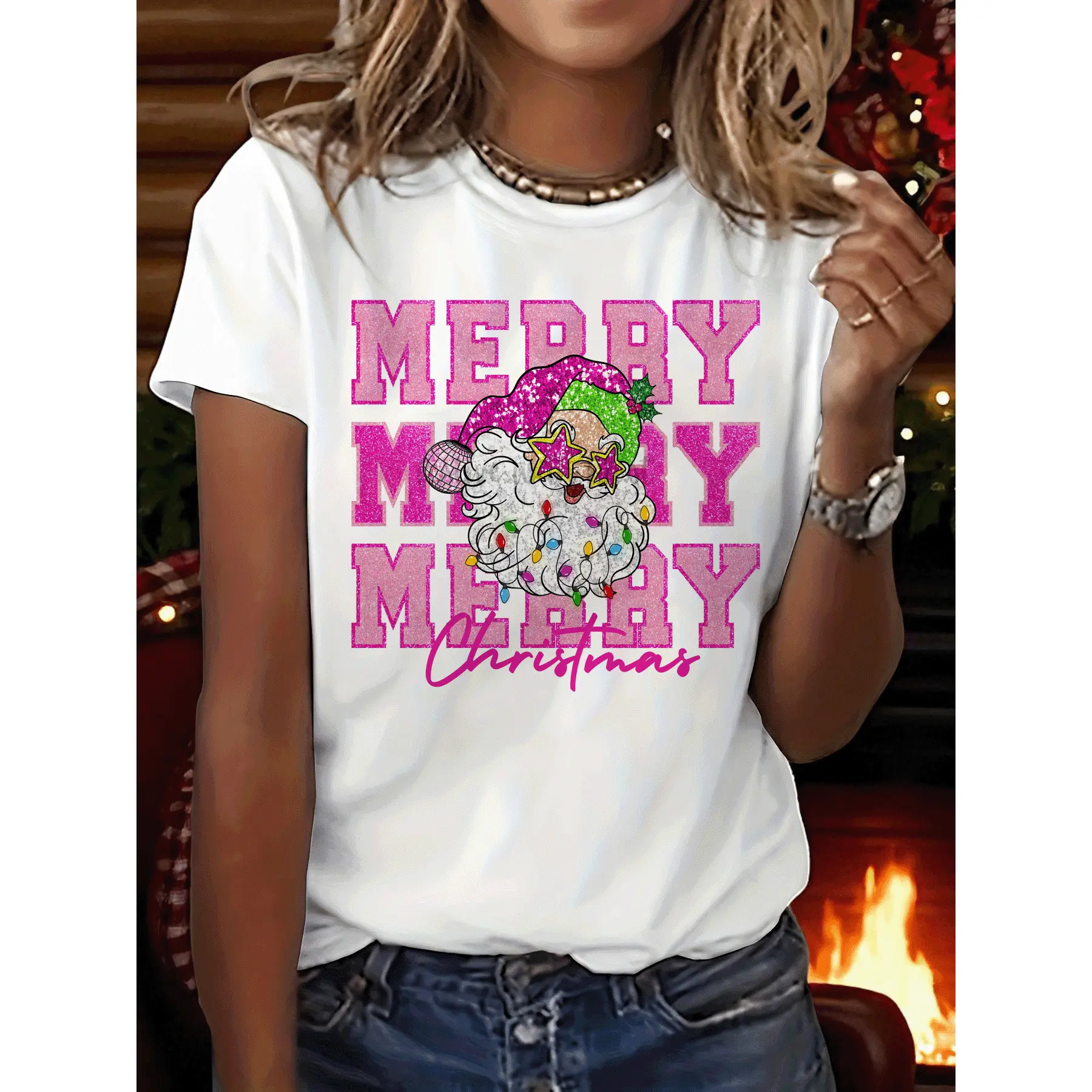 Vintage Graphic Print T-Shirt Featuring Santa Claus for a Merry Christmas, a Stylish Short Sleeve Crew Neck Casual Top Suitable for Any Season, Designed for Women